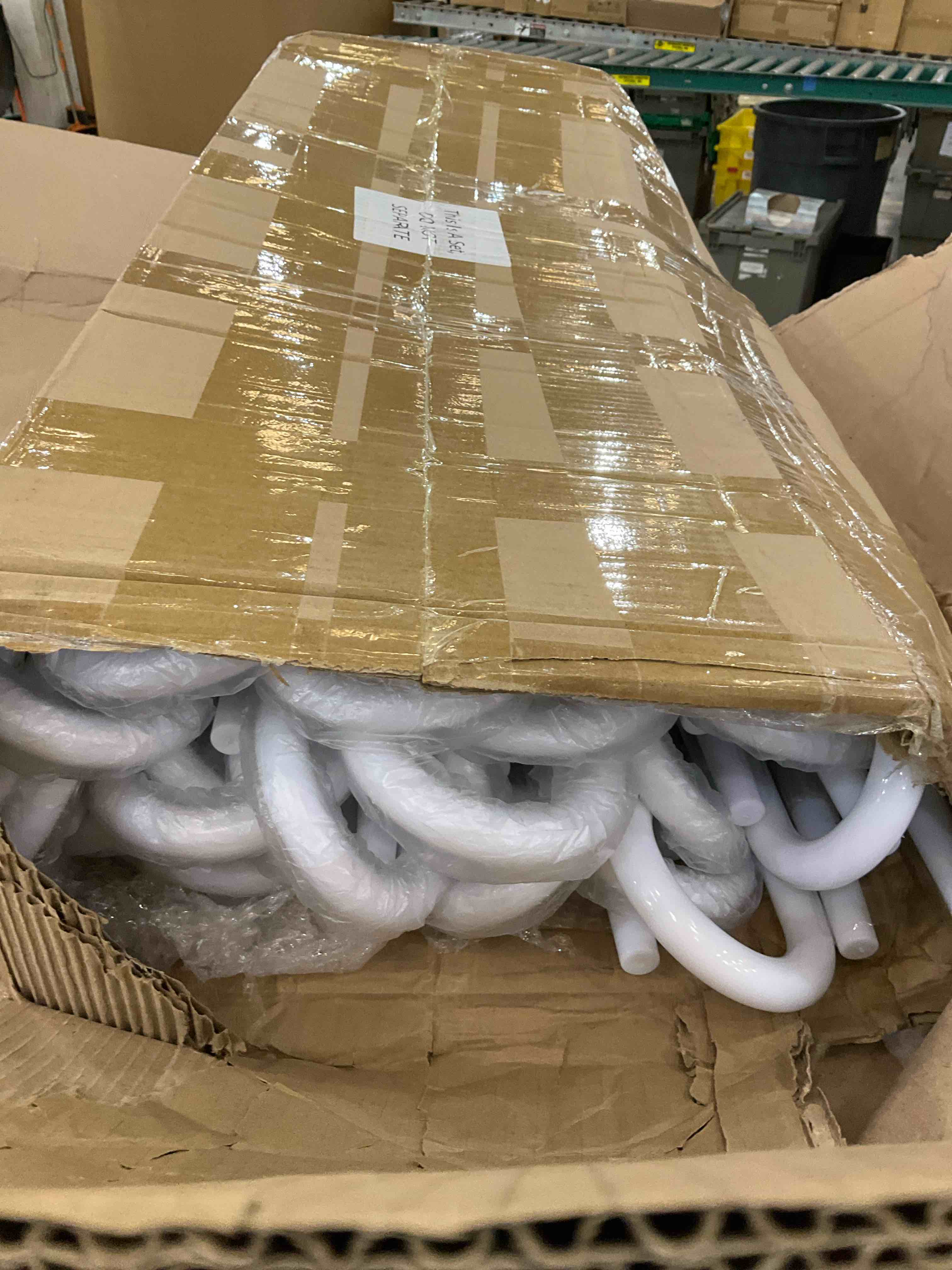 https://s3.amazonaws.com/lotting-images-prod/BargainHunt/EXS01216206_1710787235996.jpeg