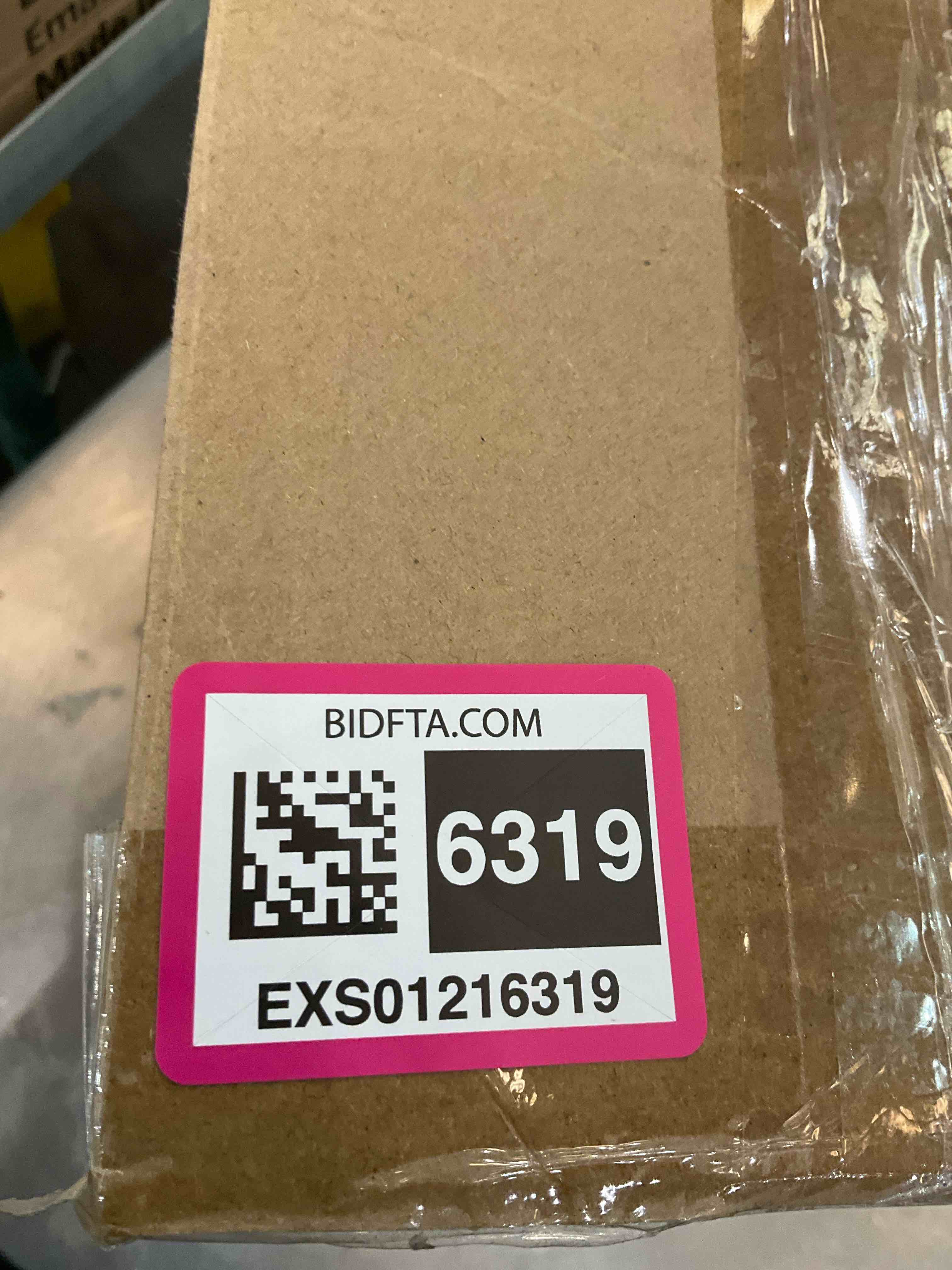https://s3.amazonaws.com/lotting-images-prod/BargainHunt/EXS01216319_1710867881998.jpeg