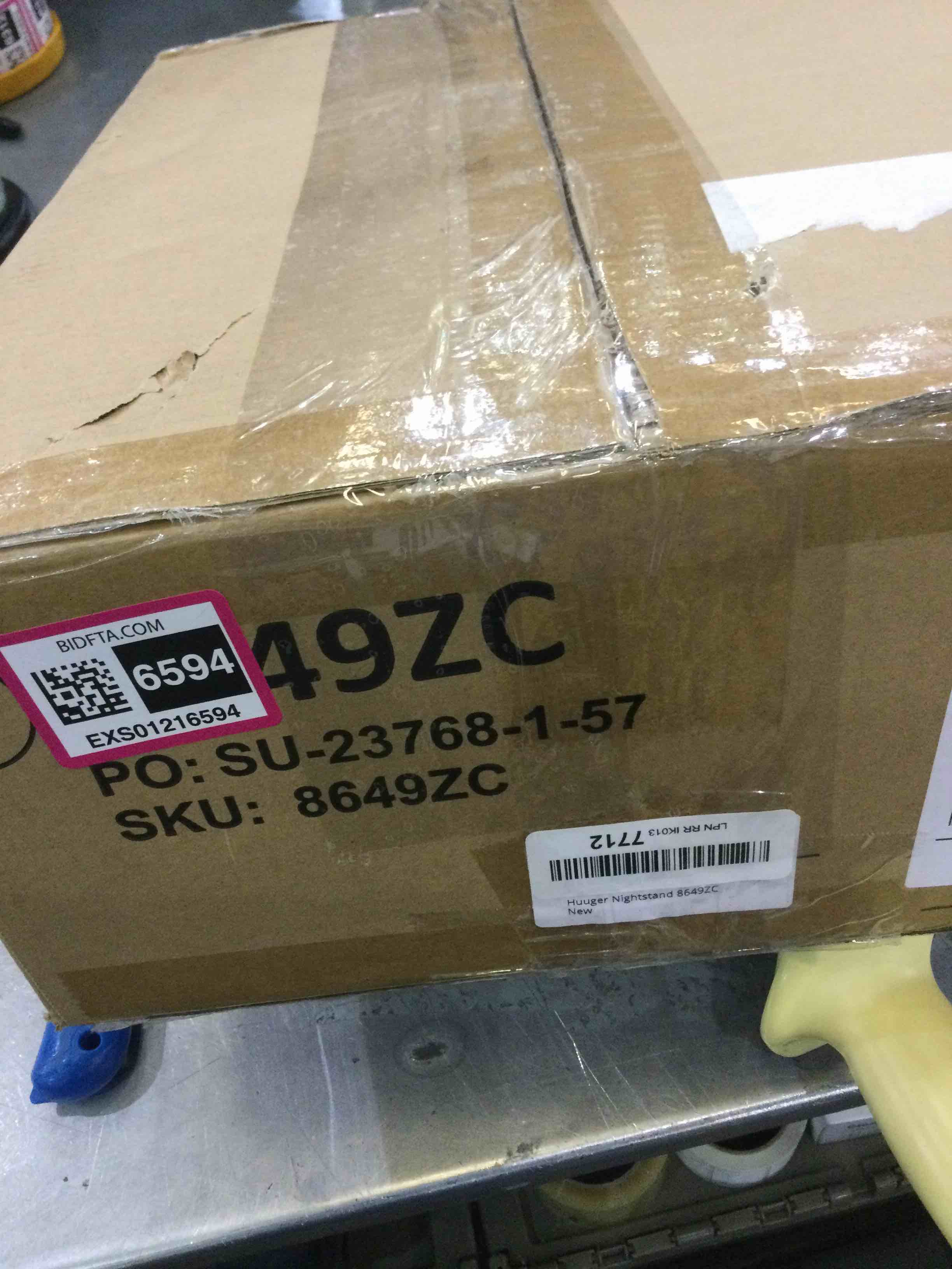 https://s3.amazonaws.com/lotting-images-prod/BargainHunt/EXS01216594_1710863190921.jpeg