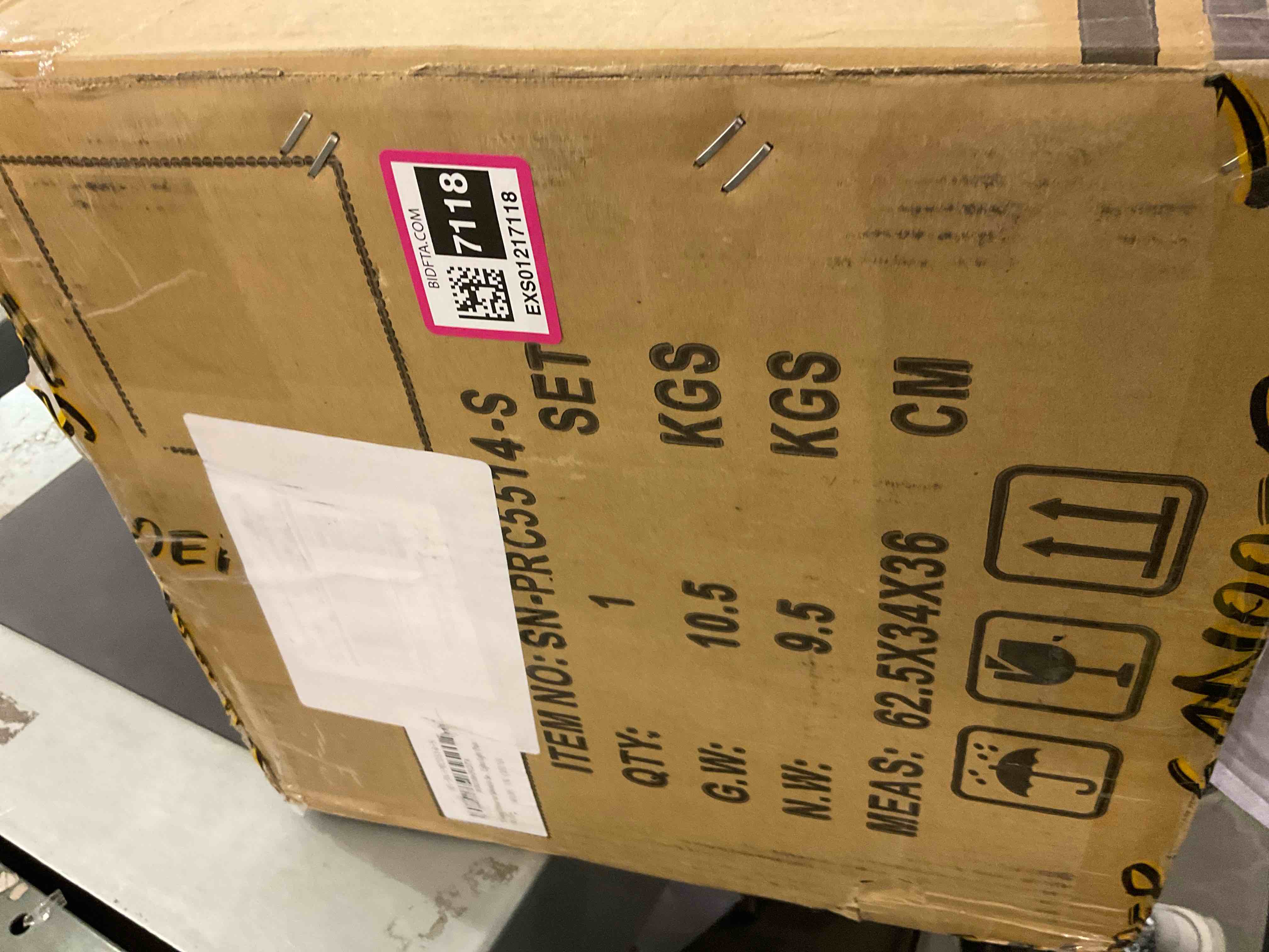 https://s3.amazonaws.com/lotting-images-prod/BargainHunt/EXS01217118_1713279576076.jpeg