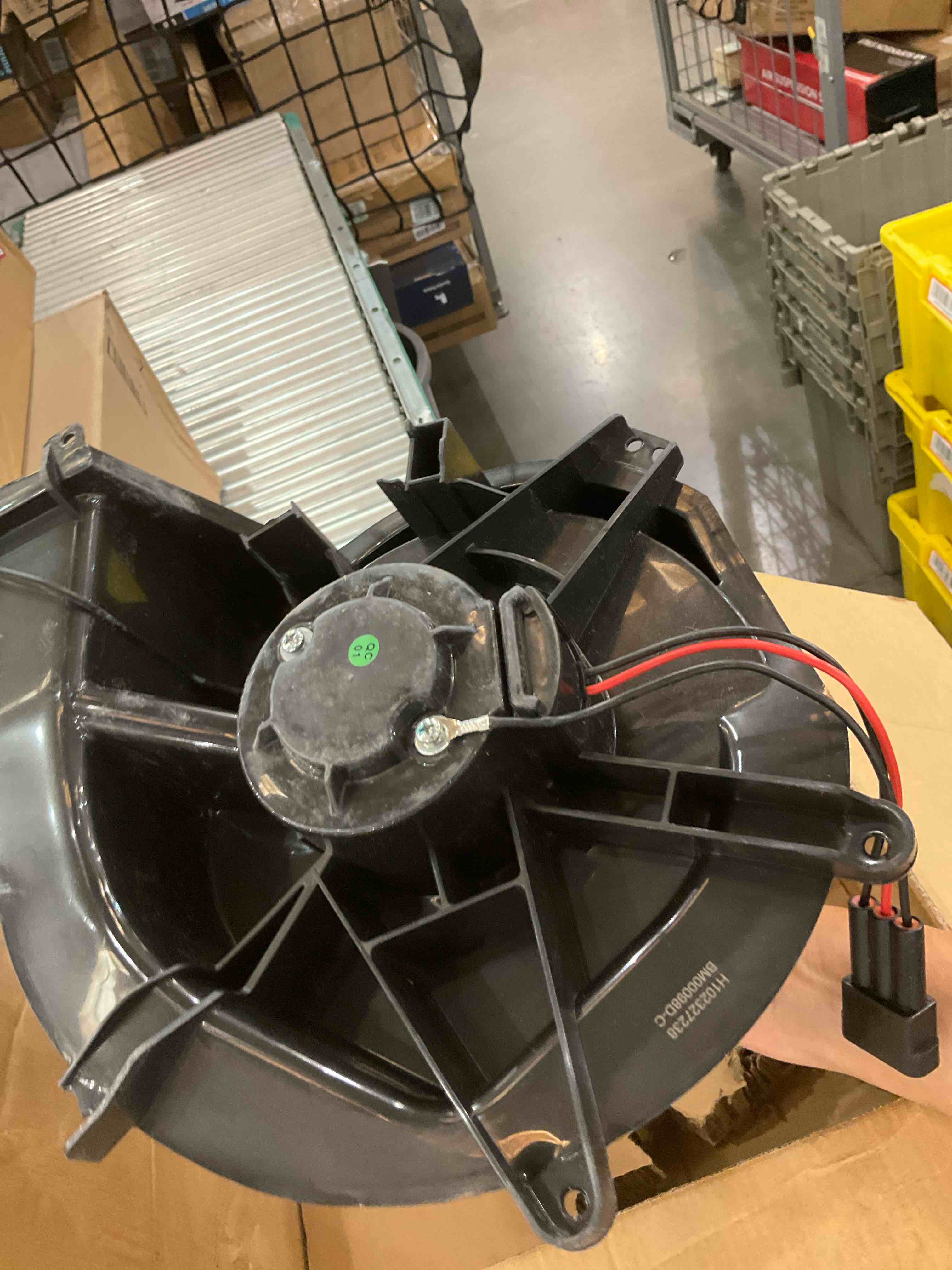 https://s3.amazonaws.com/lotting-images-prod/BargainHunt/EXS01217133_1713285645220.jpeg
