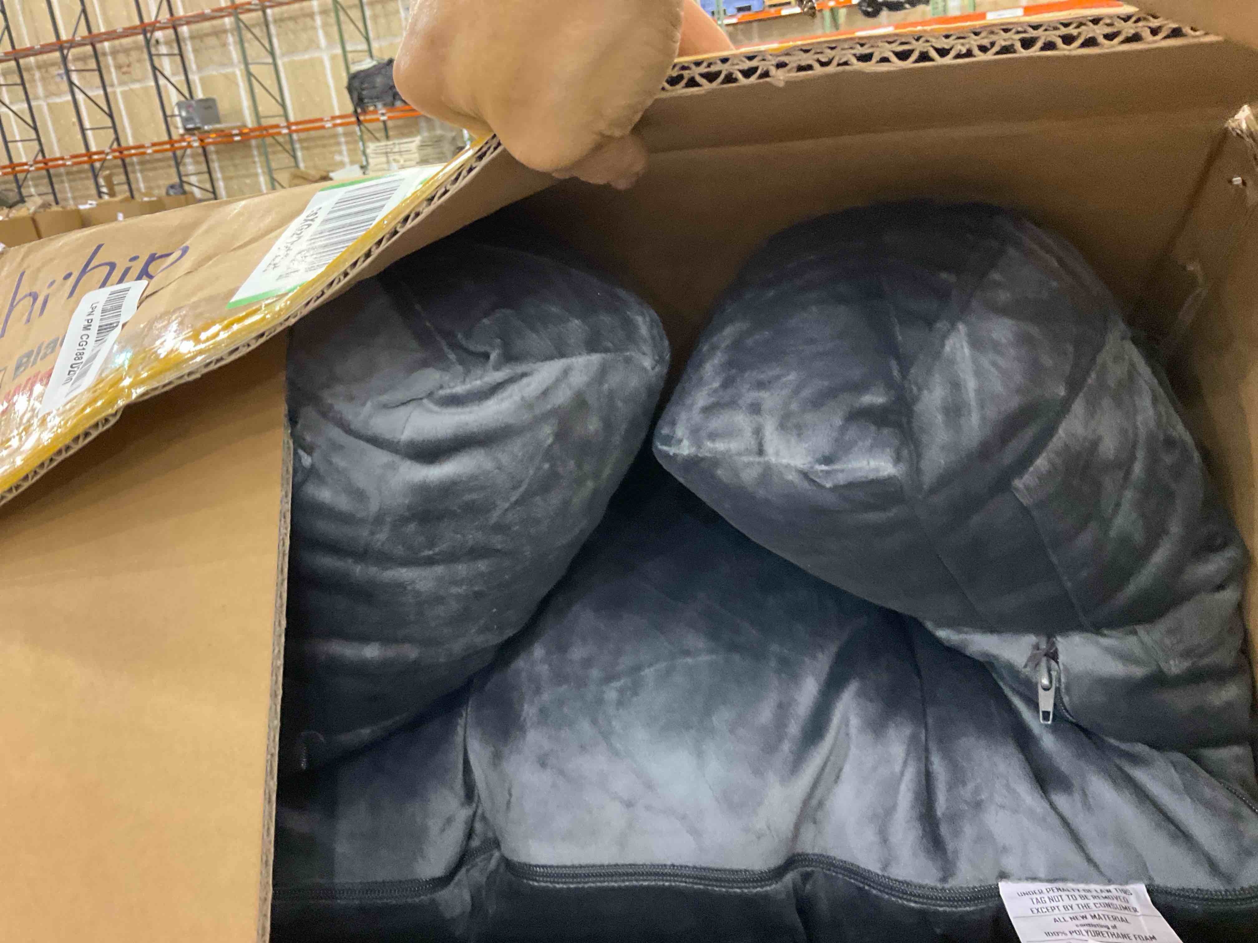 https://s3.amazonaws.com/lotting-images-prod/BargainHunt/EXS01217219_1713534528886.jpeg
