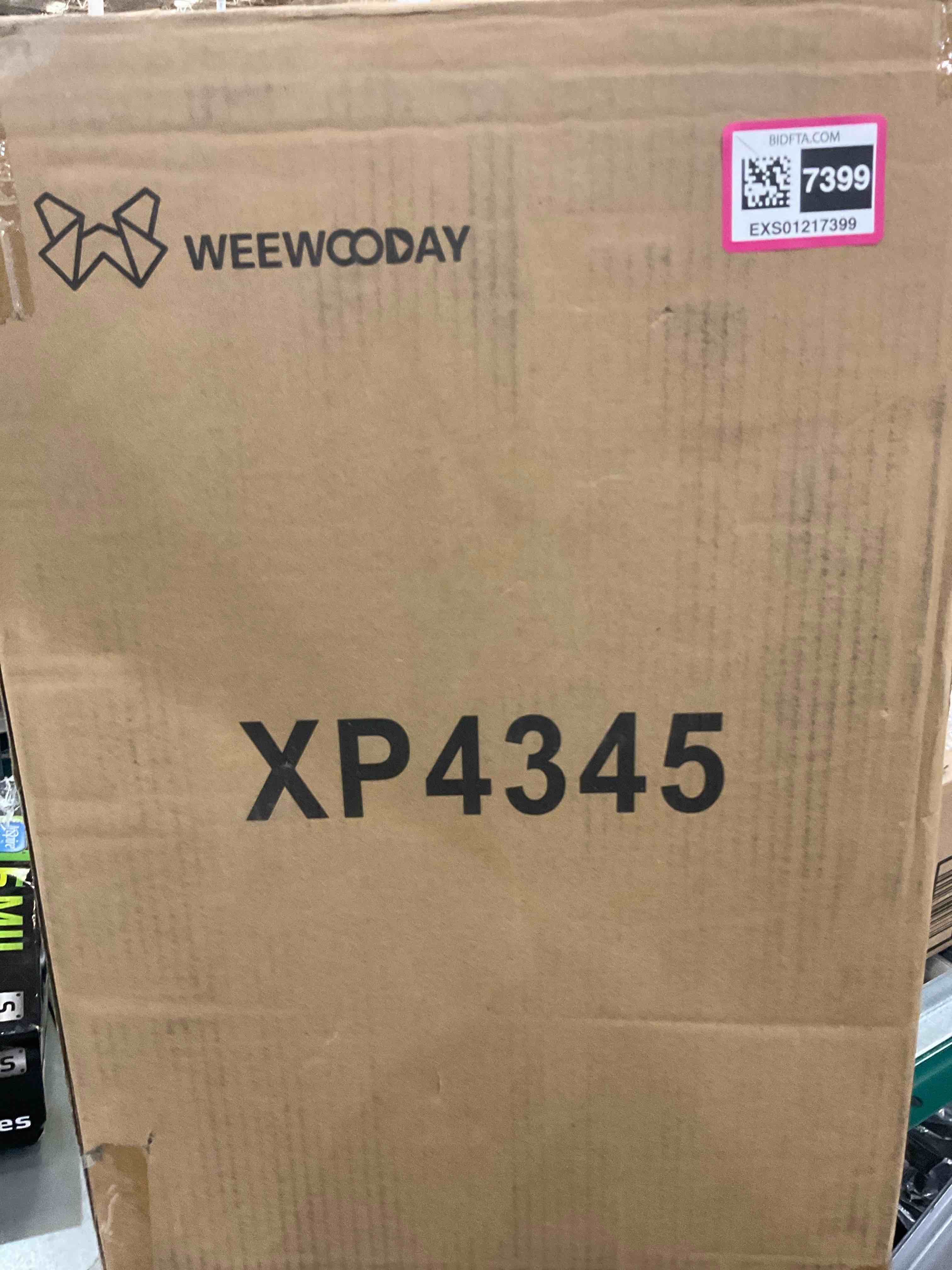 https://s3.amazonaws.com/lotting-images-prod/BargainHunt/EXS01217399_1713807617163.jpeg