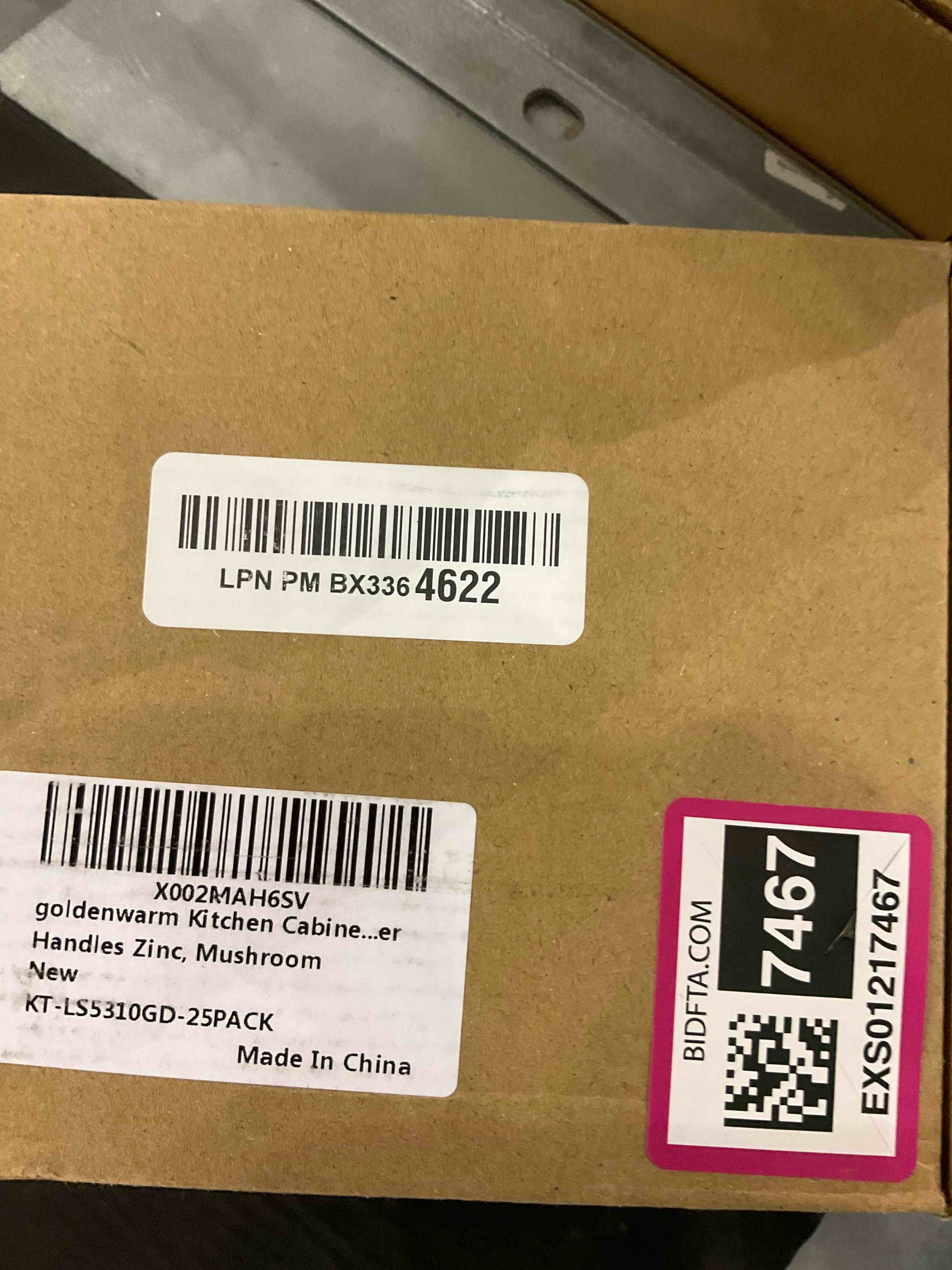 https://s3.amazonaws.com/lotting-images-prod/BargainHunt/EXS01217467_1713957483366.jpeg