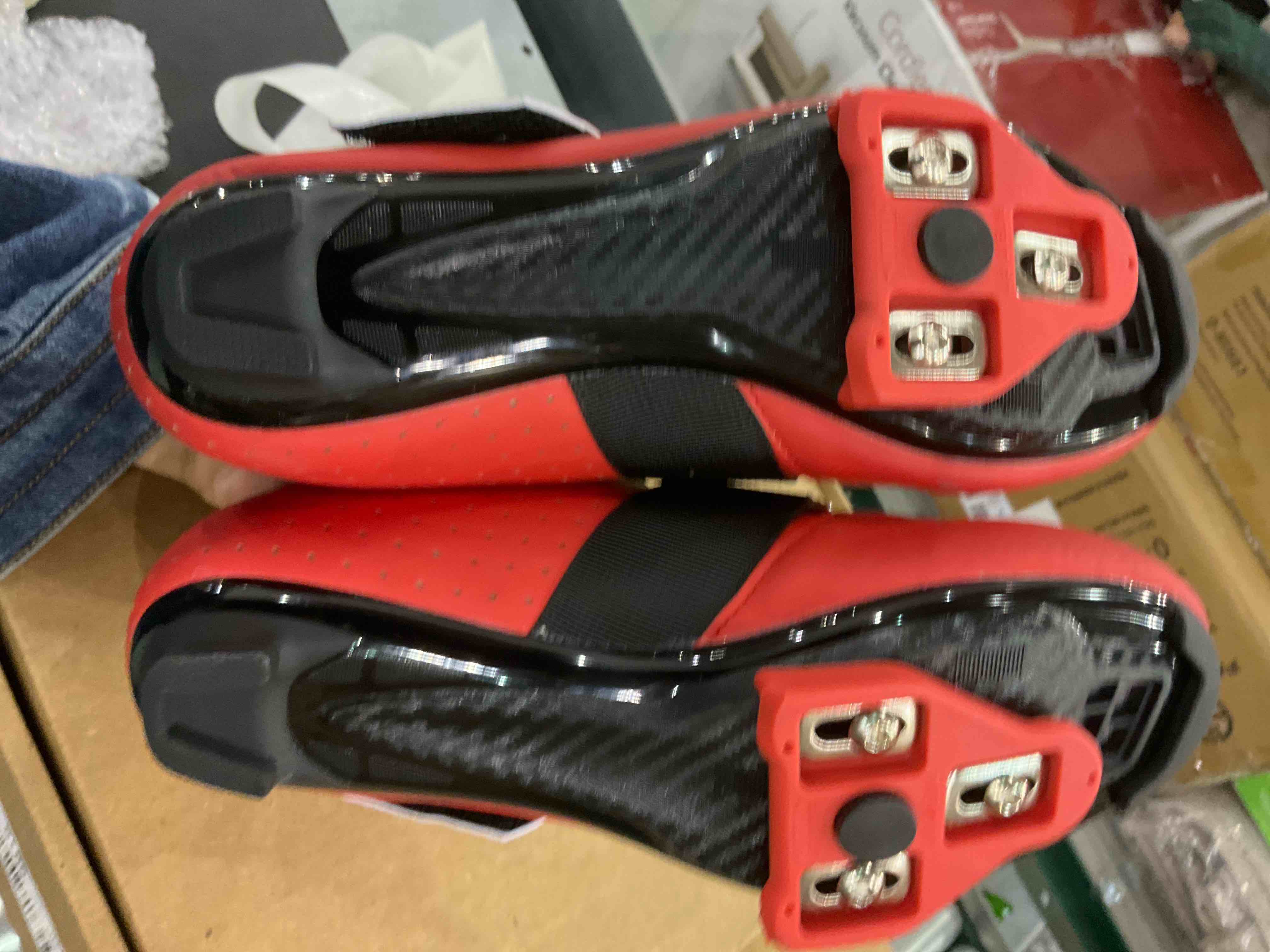 https://s3.amazonaws.com/lotting-images-prod/BargainHunt/EXS01217492_1713959911928.jpeg