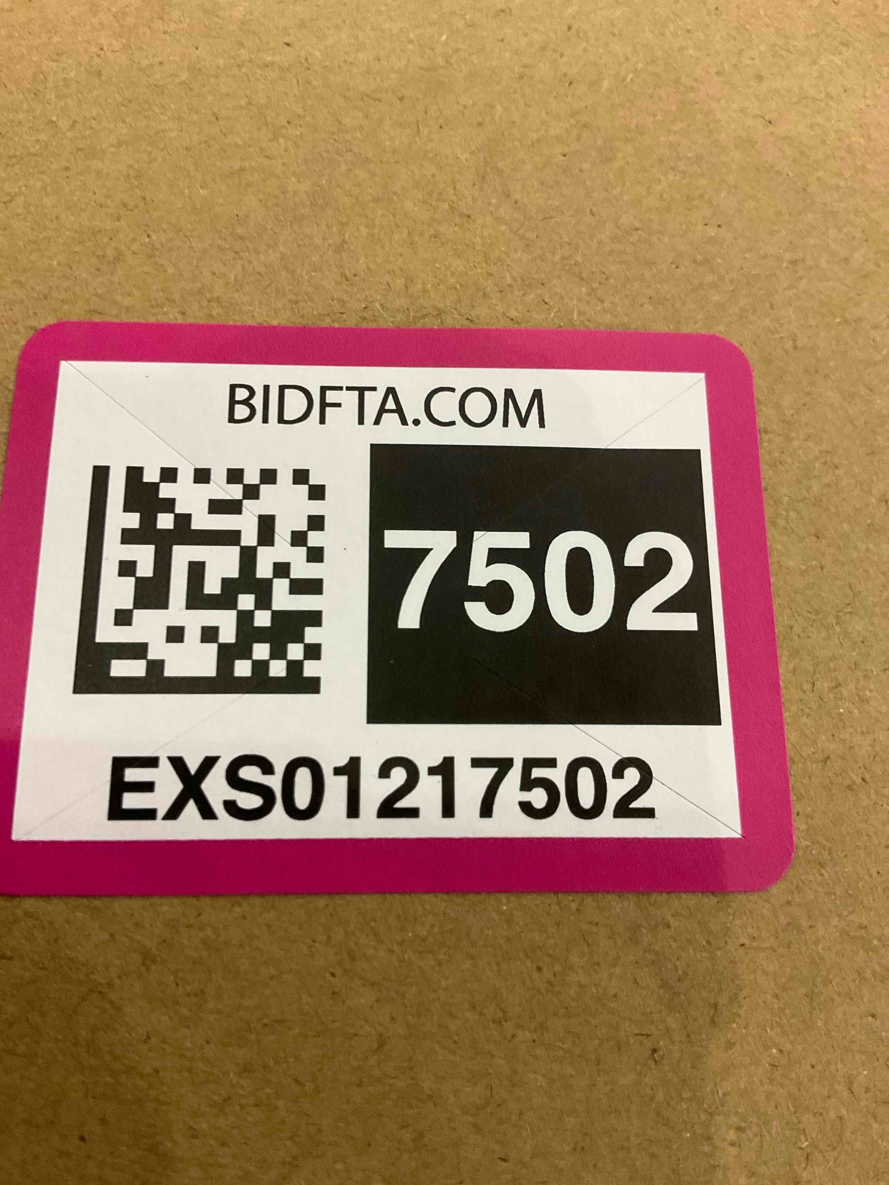https://s3.amazonaws.com/lotting-images-prod/BargainHunt/EXS01217502_1717675051401.jpeg