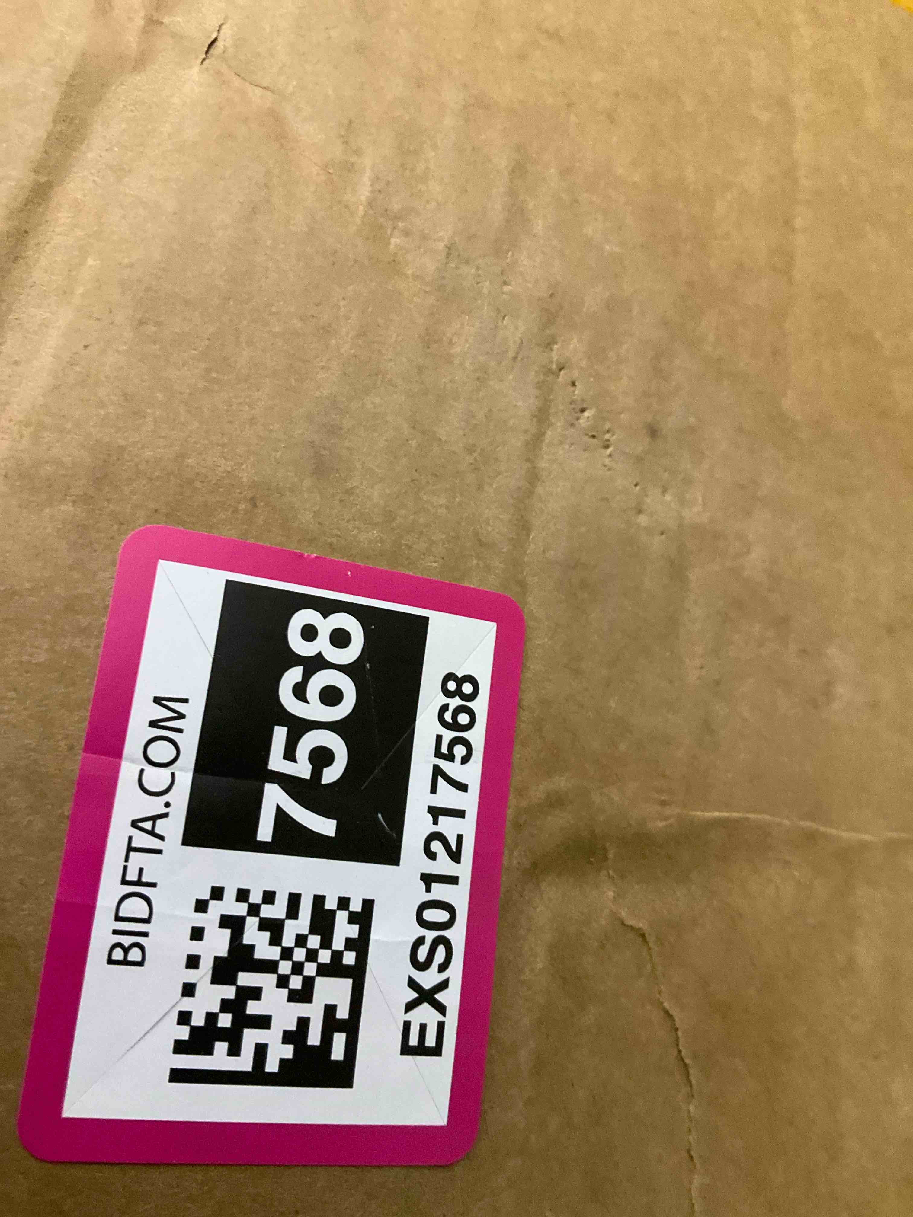 https://s3.amazonaws.com/lotting-images-prod/BargainHunt/EXS01217568_1717768695939.jpeg