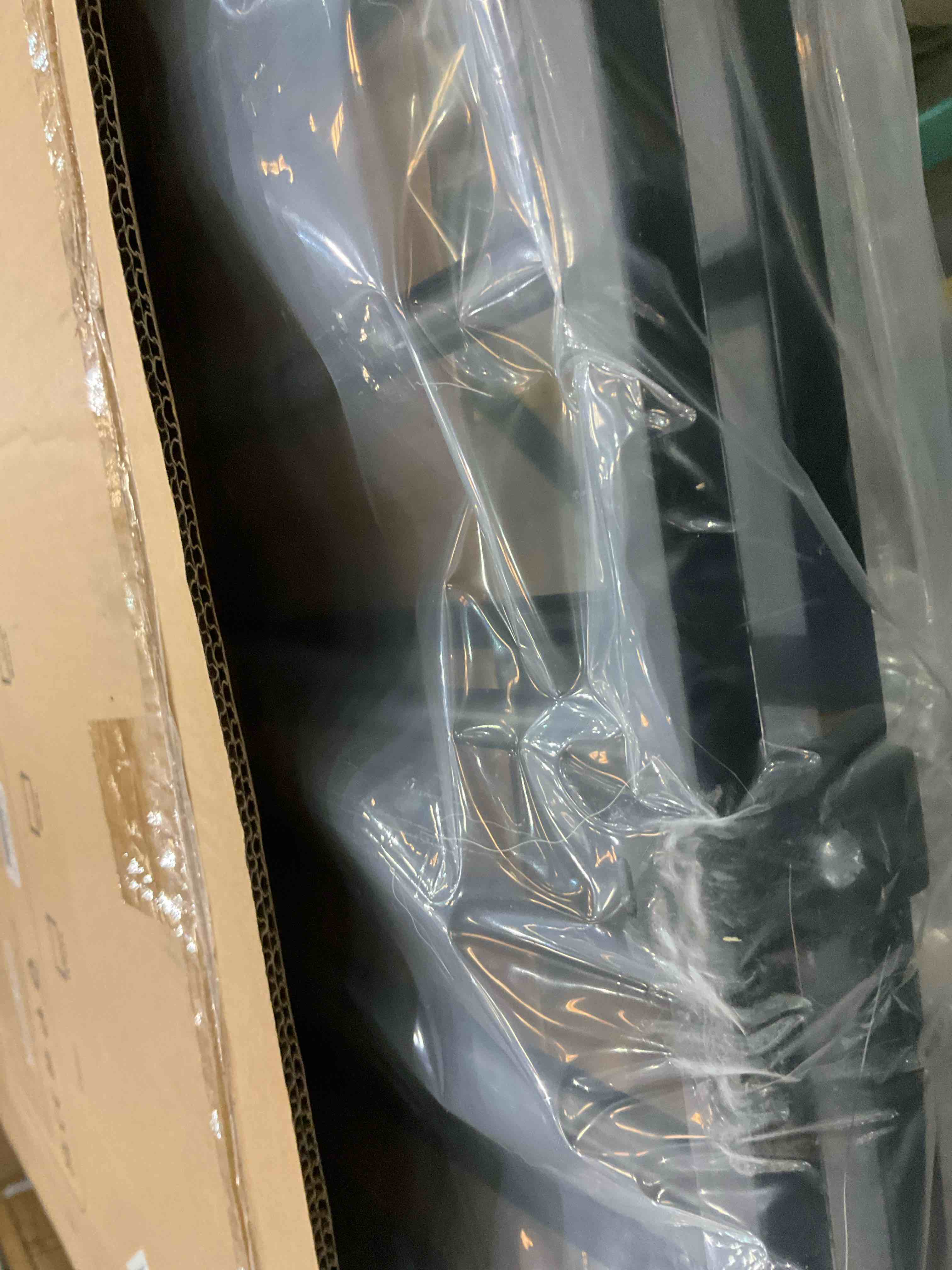 https://s3.amazonaws.com/lotting-images-prod/BargainHunt/EXS01217710_1718126367962.jpeg