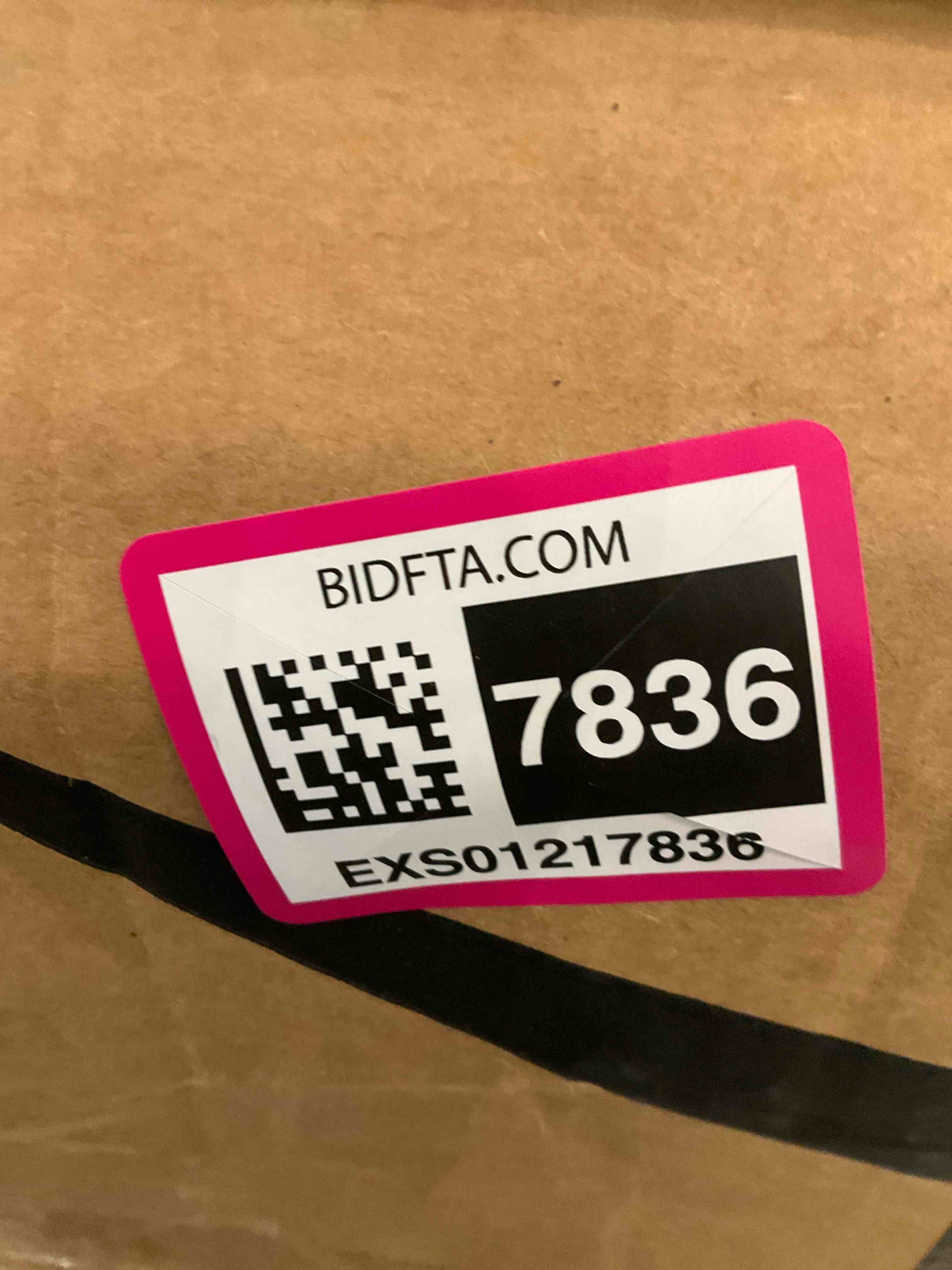 https://s3.amazonaws.com/lotting-images-prod/BargainHunt/EXS01217836_1718214144155.jpeg