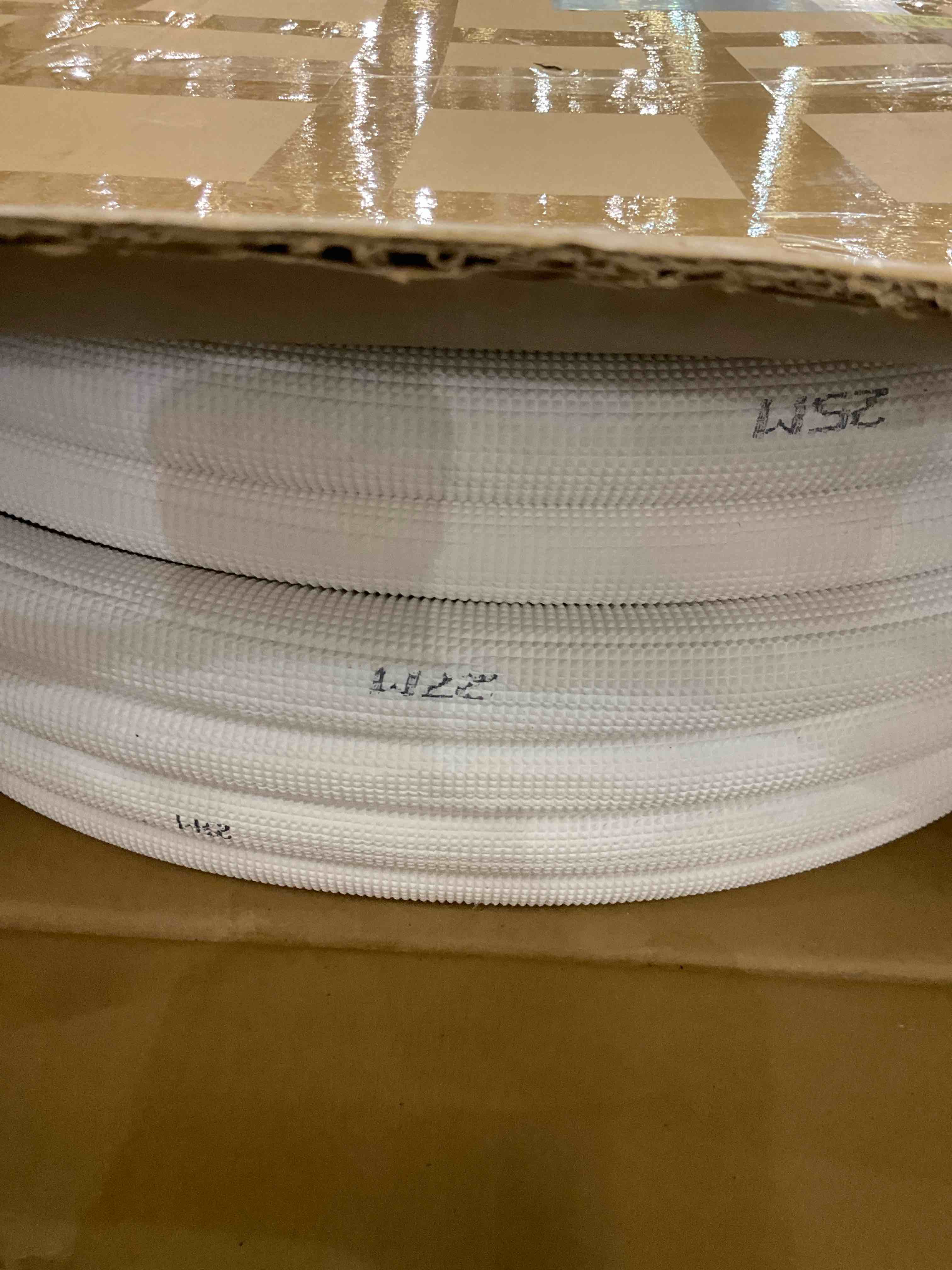 https://s3.amazonaws.com/lotting-images-prod/BargainHunt/EXS01217848_1718217794993.jpeg