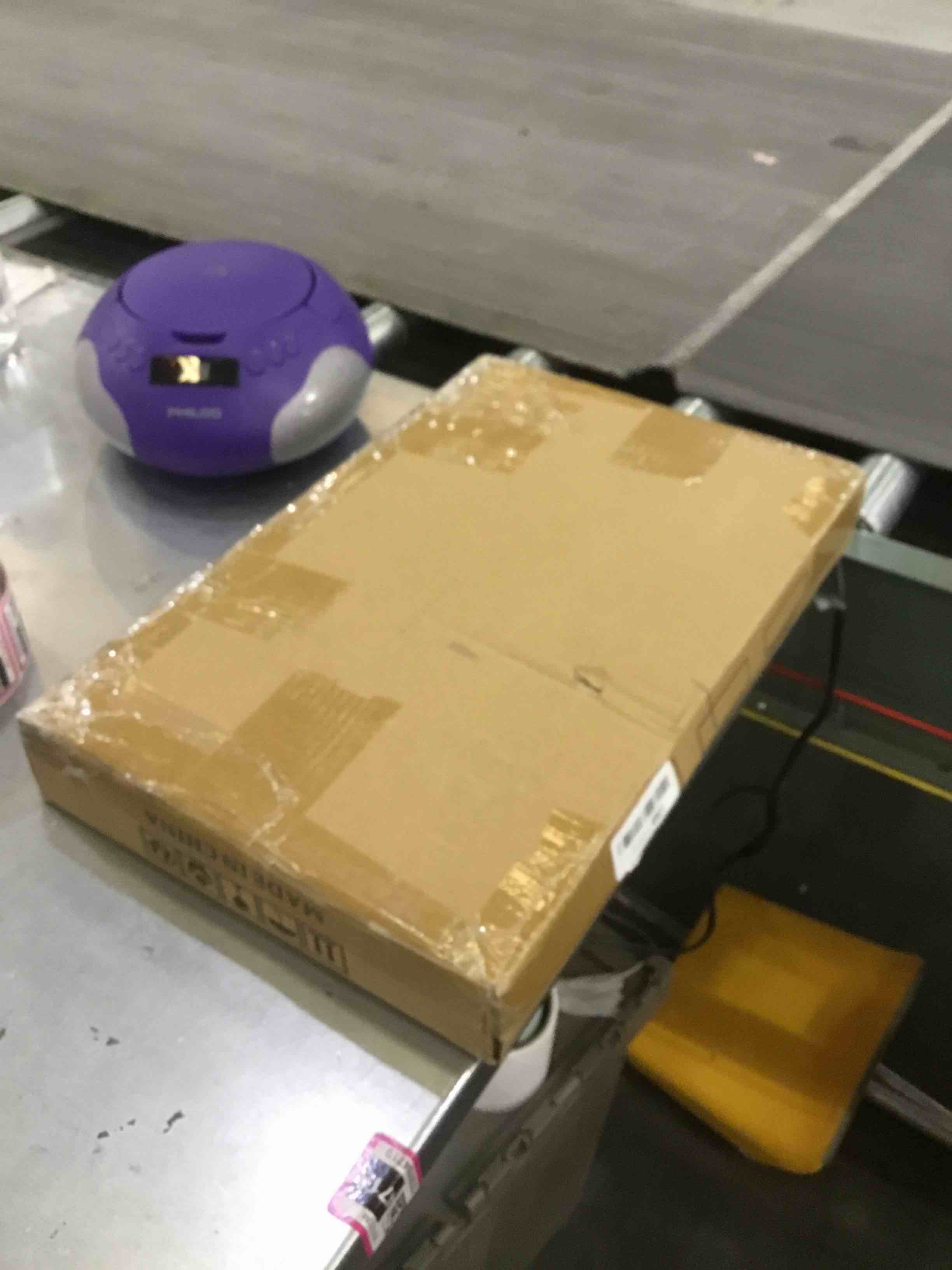 https://s3.amazonaws.com/lotting-images-prod/BargainHunt/EXS01218061_1711638774184.jpeg