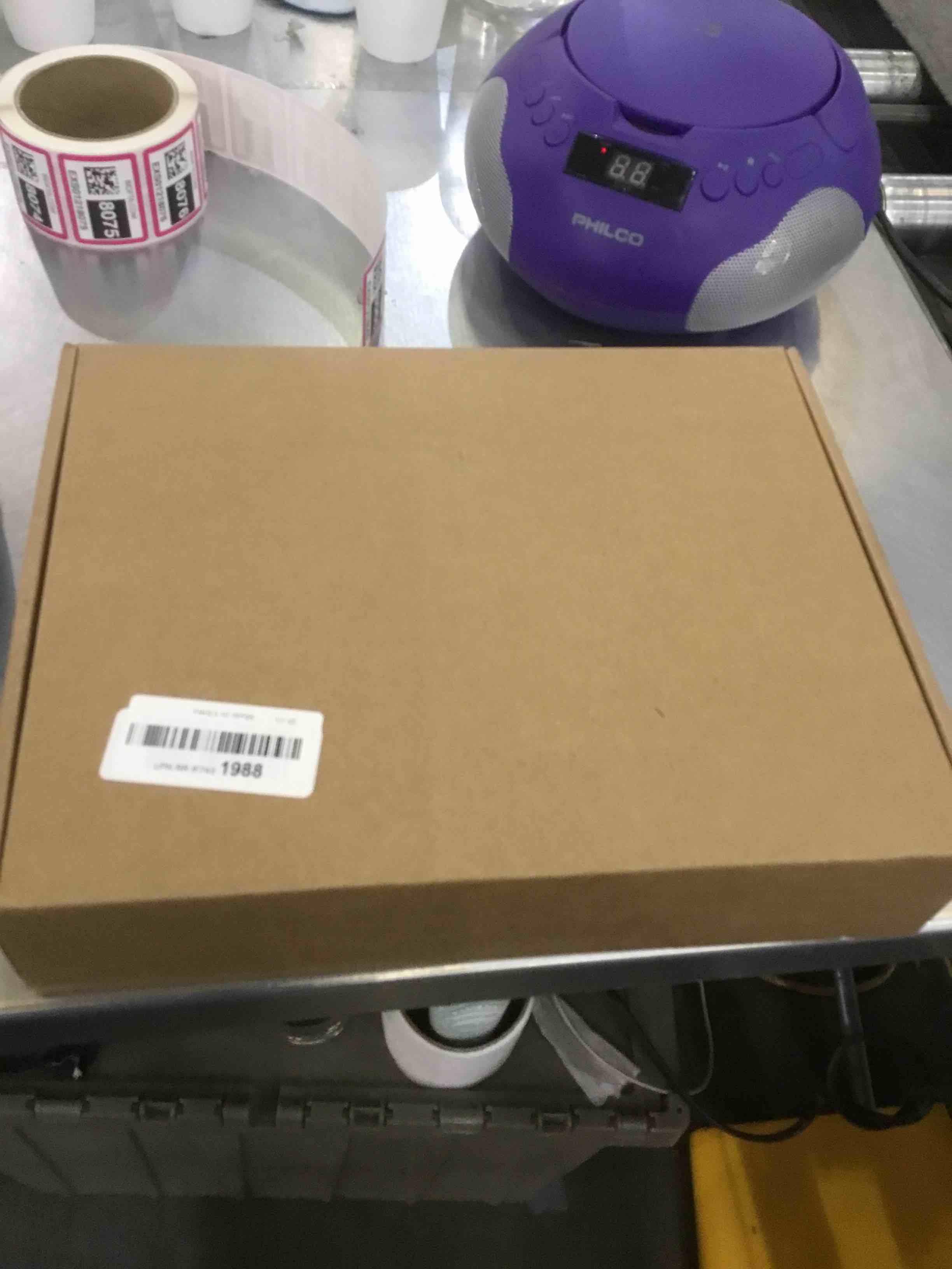 https://s3.amazonaws.com/lotting-images-prod/BargainHunt/EXS01218065_1711639363926.jpeg
