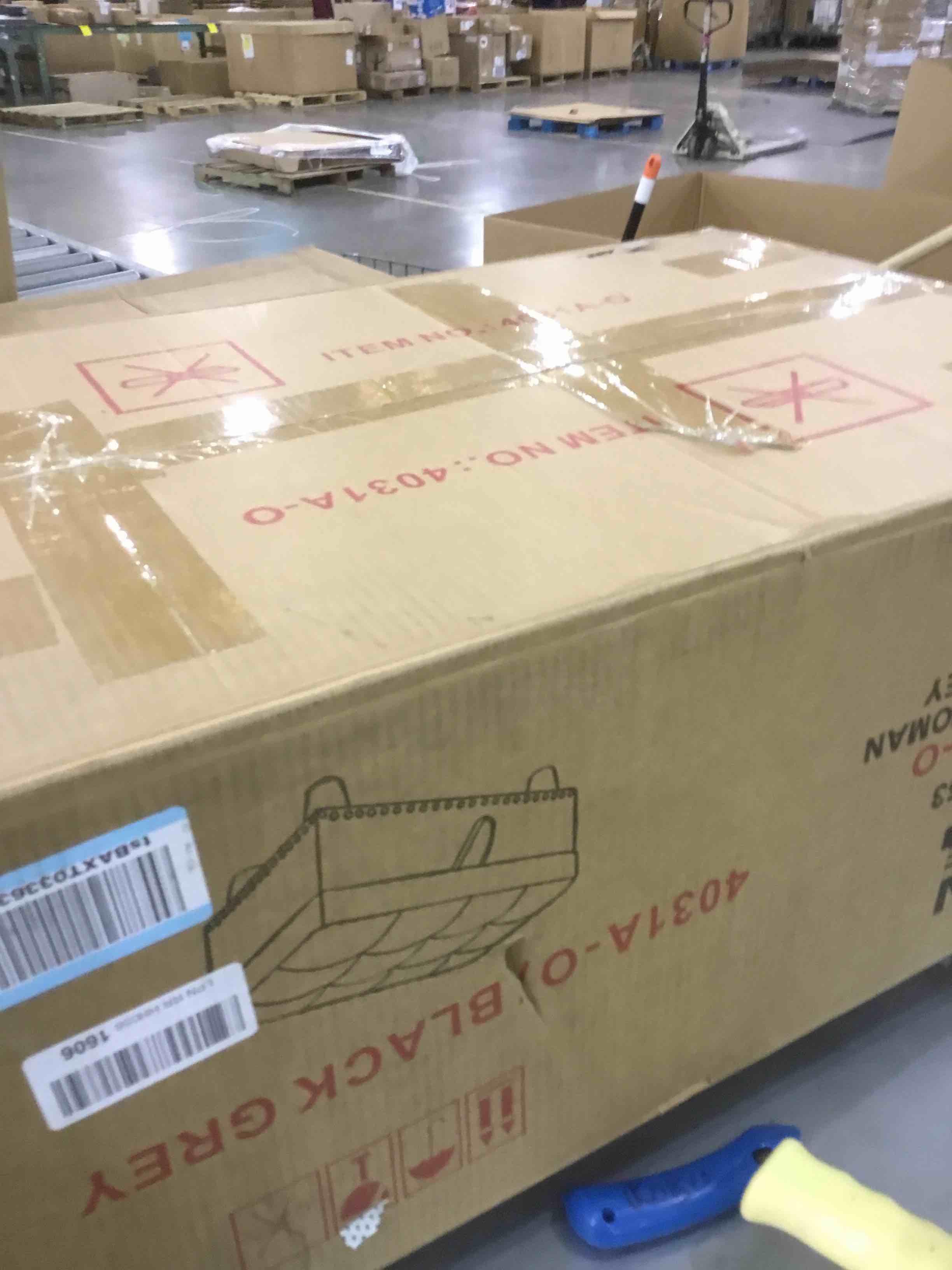 https://s3.amazonaws.com/lotting-images-prod/BargainHunt/EXS01218155_1711719725047.jpeg