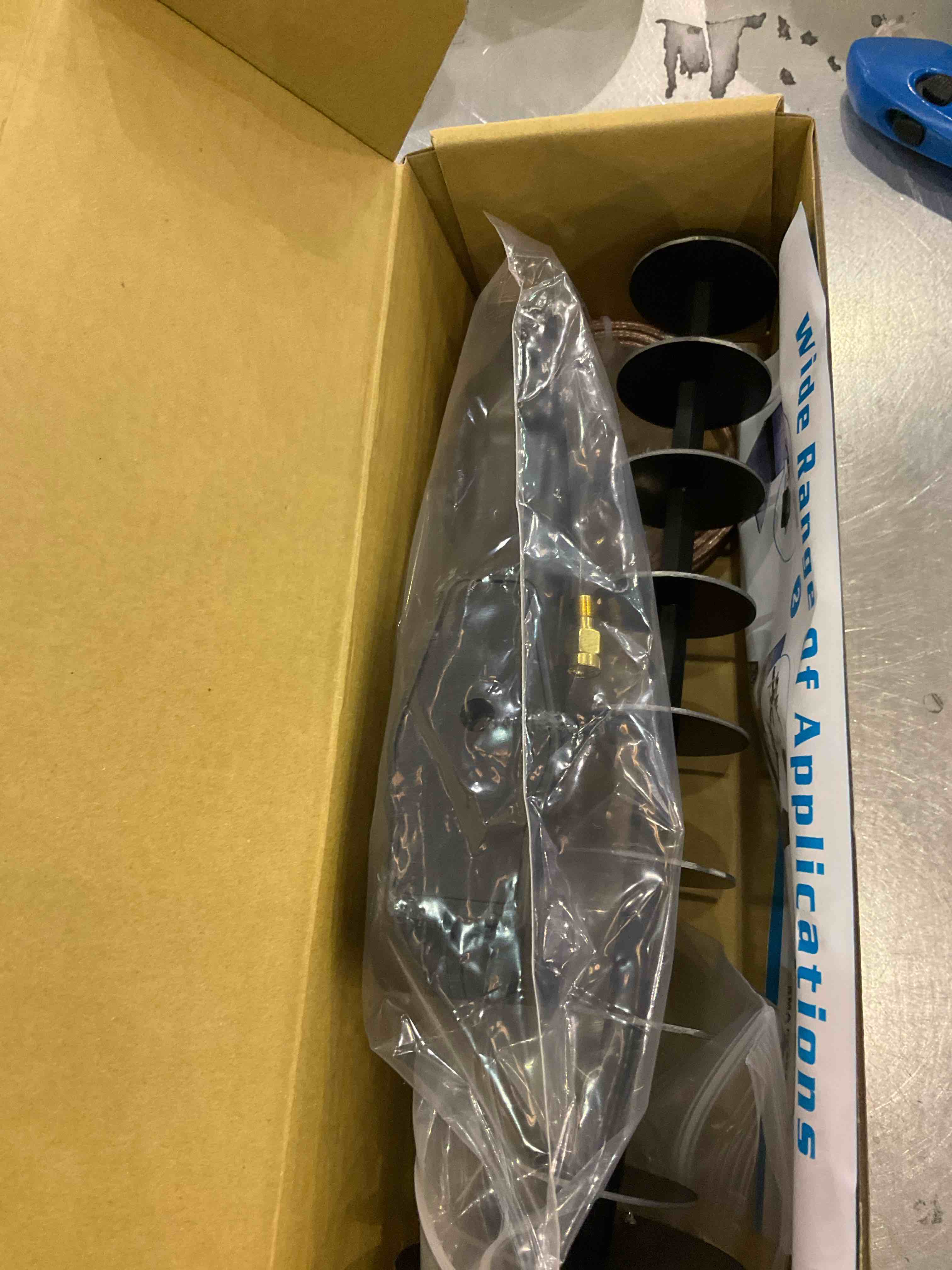 https://s3.amazonaws.com/lotting-images-prod/BargainHunt/EXS01218162_1713530145790.jpeg
