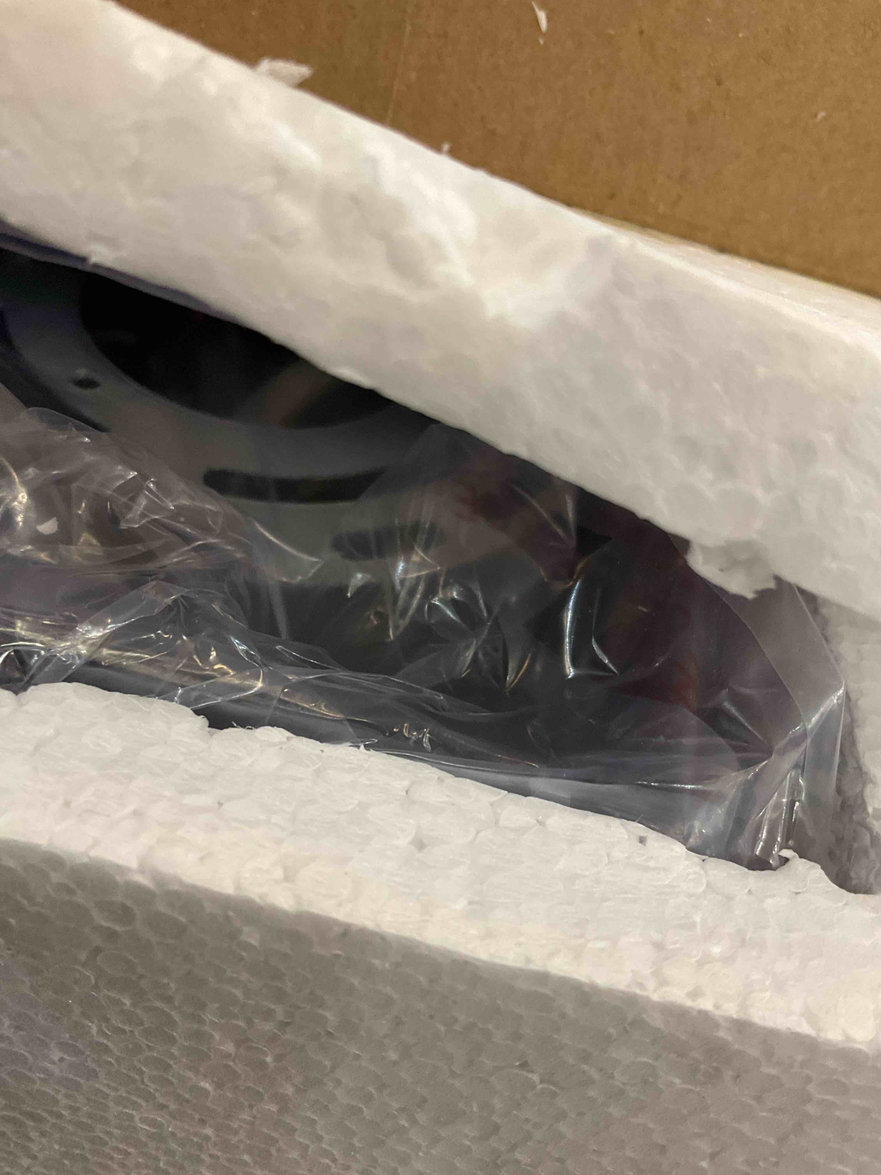 https://s3.amazonaws.com/lotting-images-prod/BargainHunt/EXS01218310_1713804008057.jpeg