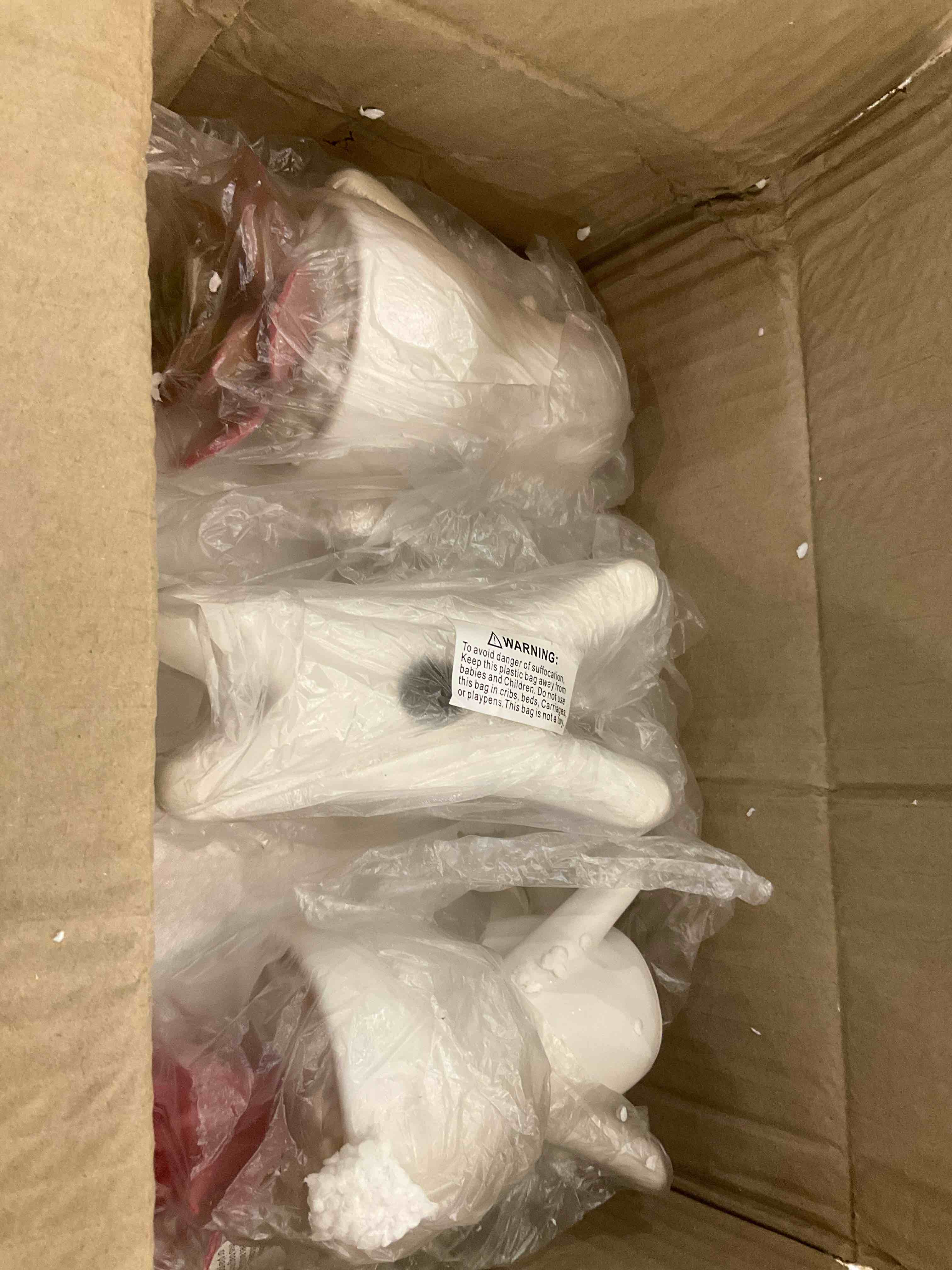 https://s3.amazonaws.com/lotting-images-prod/BargainHunt/EXS01218389_1713880732700.jpeg