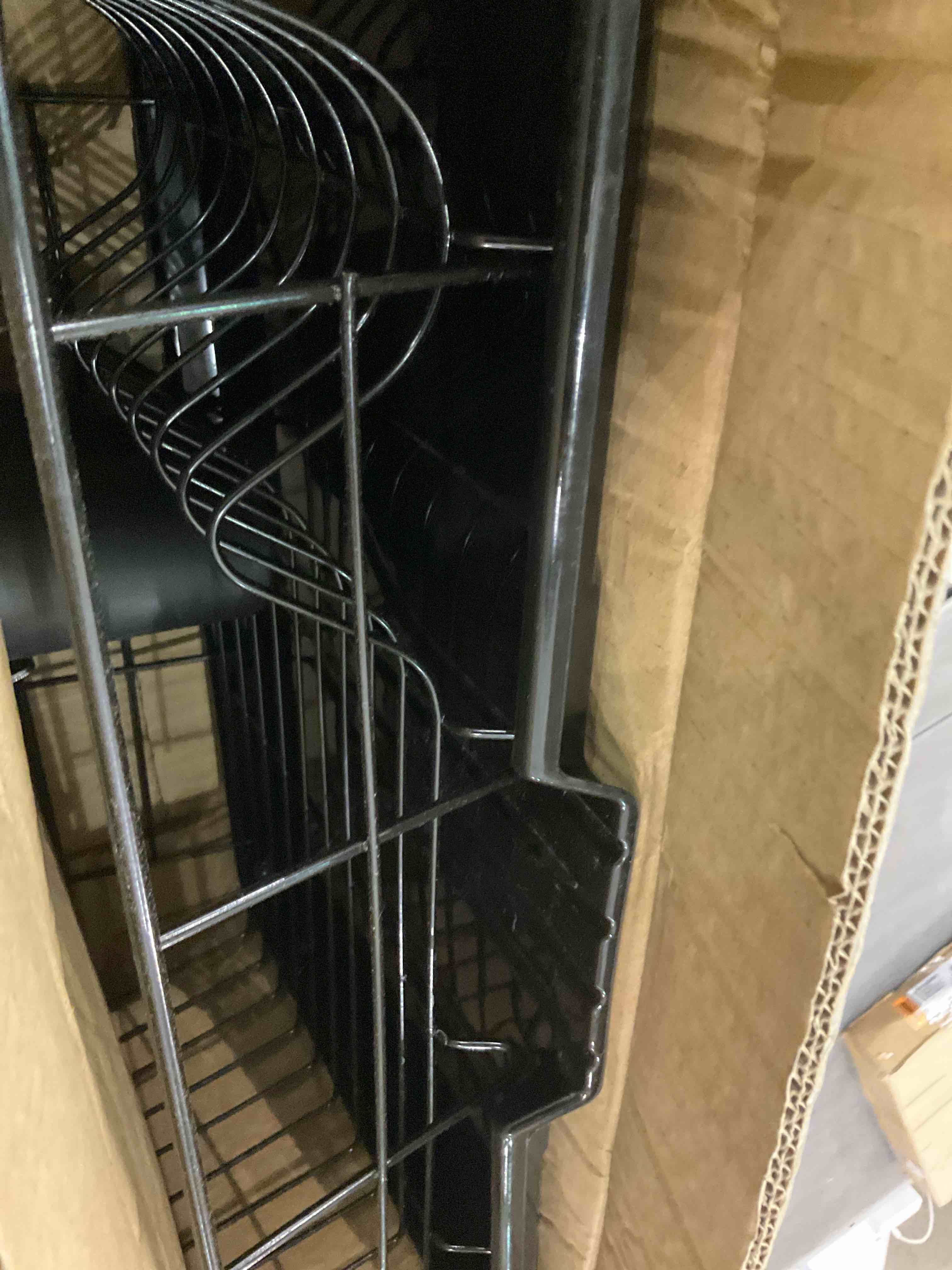 https://s3.amazonaws.com/lotting-images-prod/BargainHunt/EXS01218515_1711462770524.jpeg