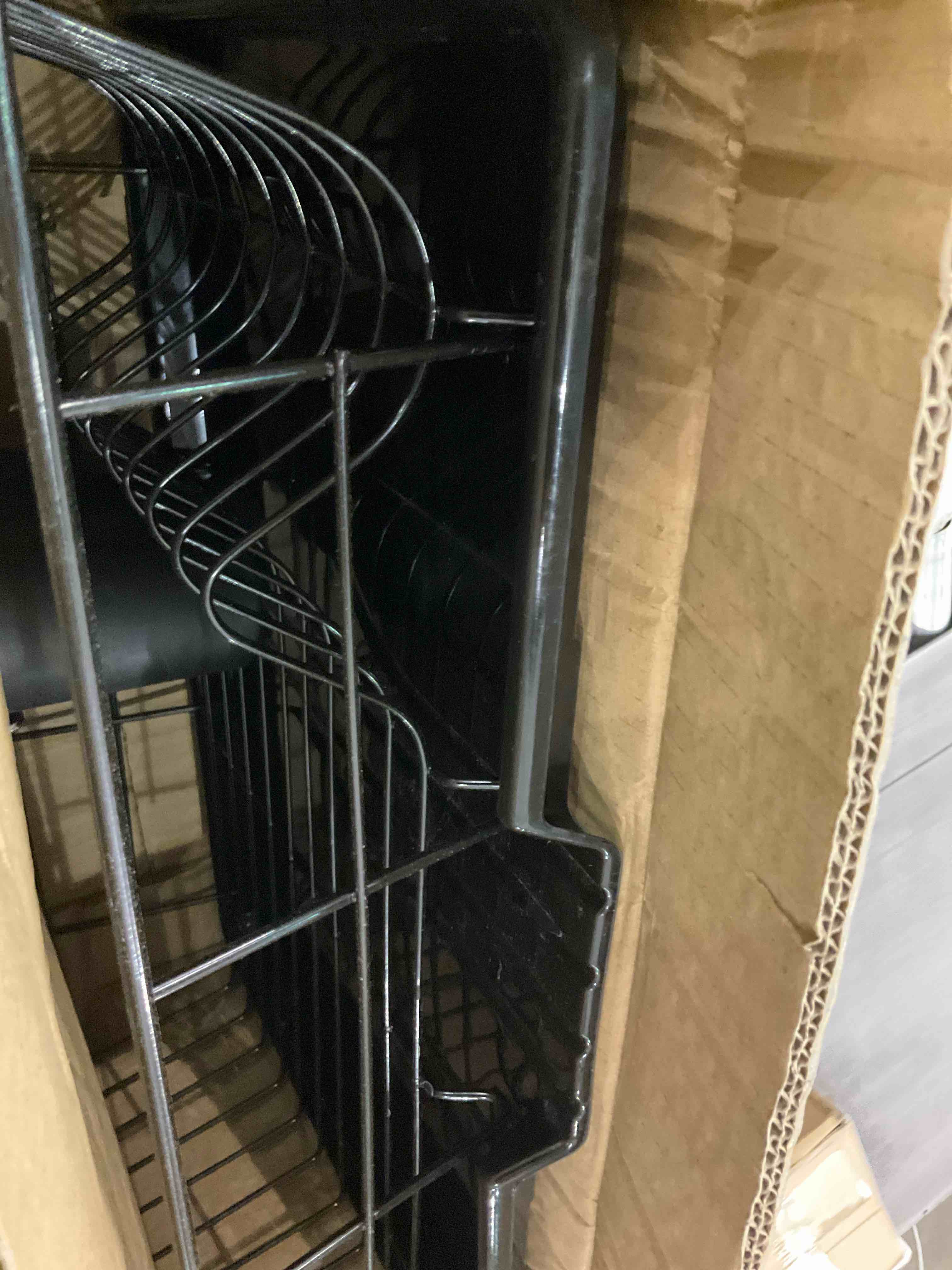 https://s3.amazonaws.com/lotting-images-prod/BargainHunt/EXS01218515_1711462771430.jpeg