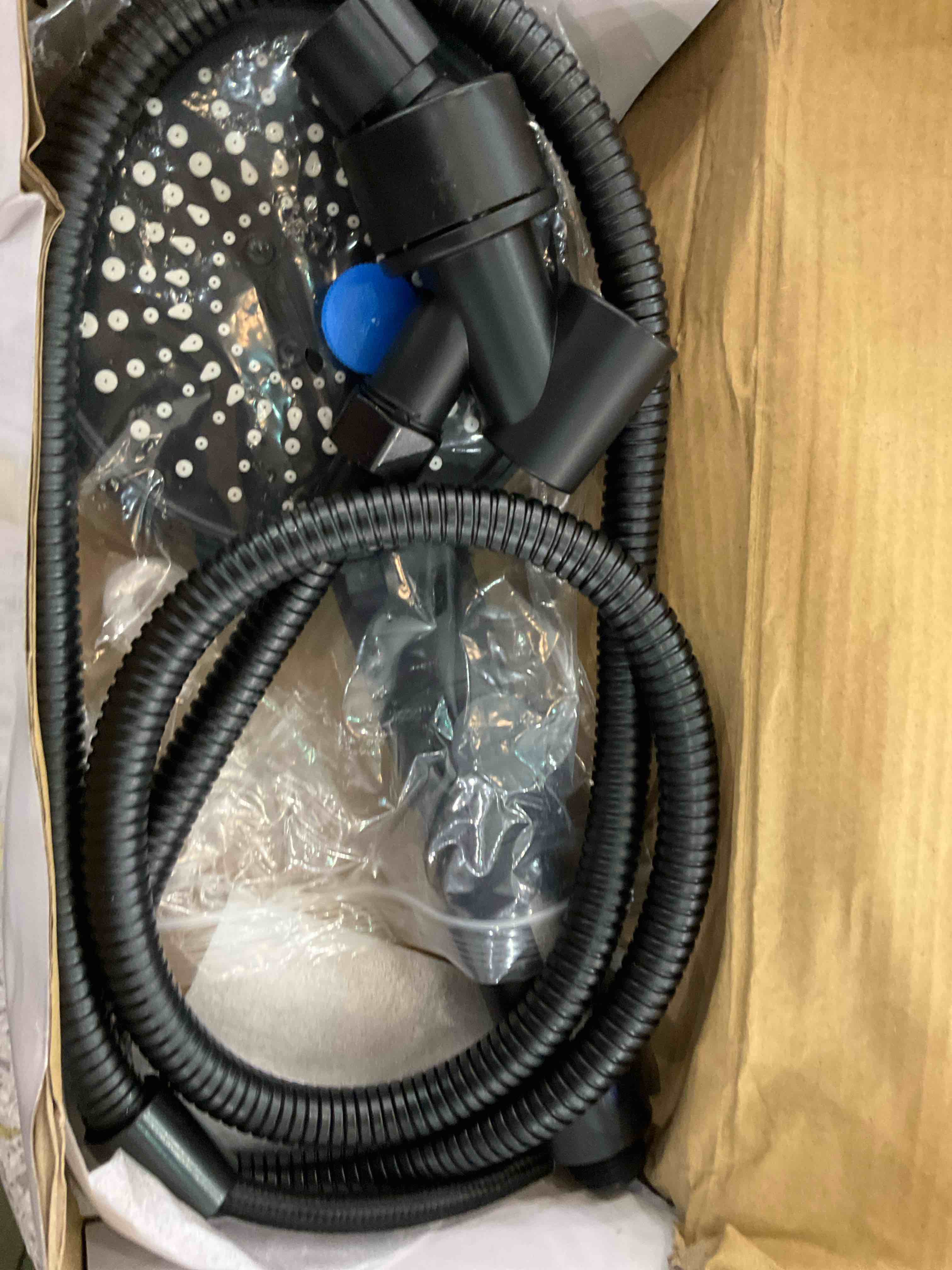 https://s3.amazonaws.com/lotting-images-prod/BargainHunt/EXS01218578_1711478541685.jpeg