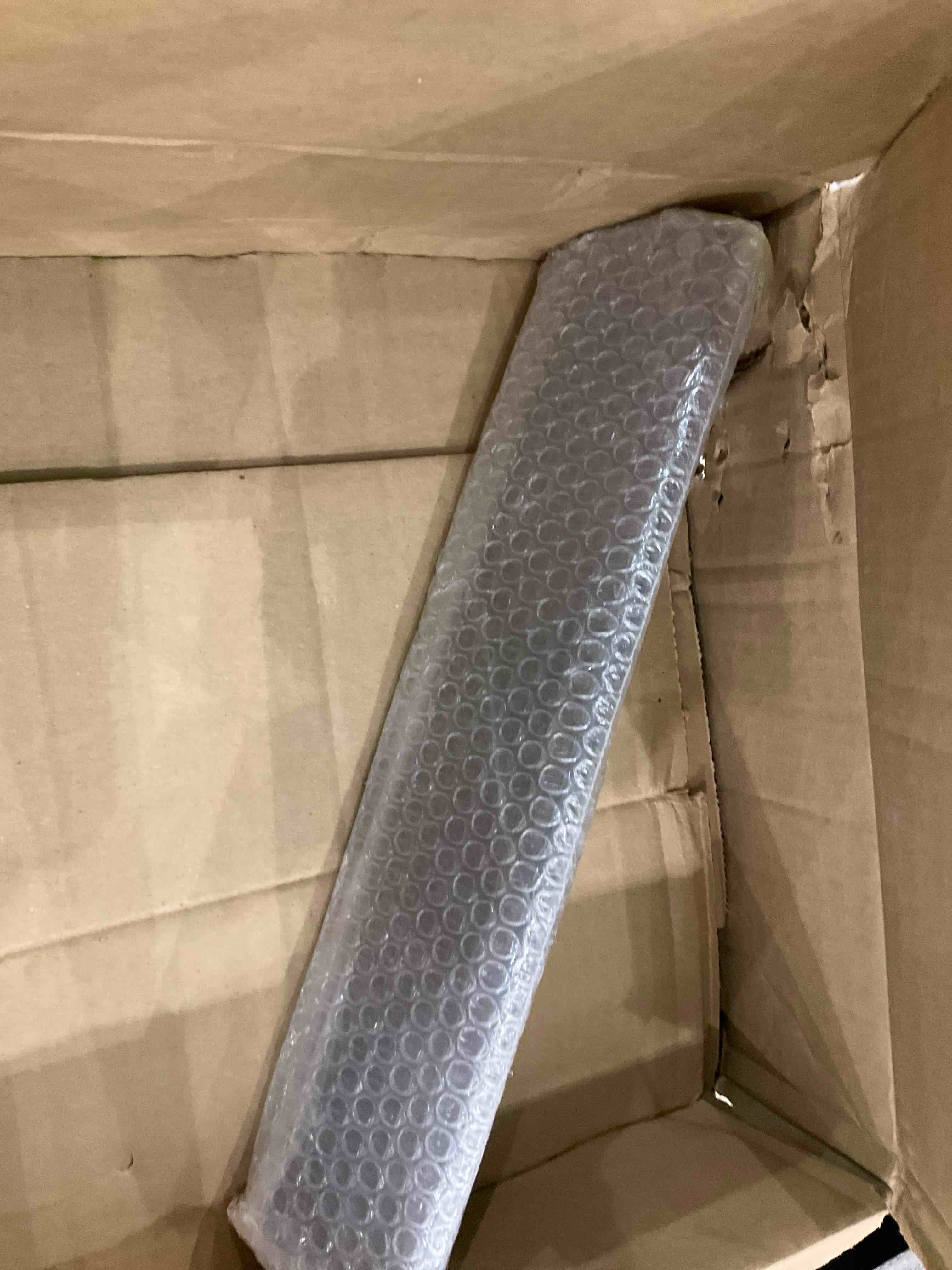 https://s3.amazonaws.com/lotting-images-prod/BargainHunt/EXS01218806_1711713346313.jpeg