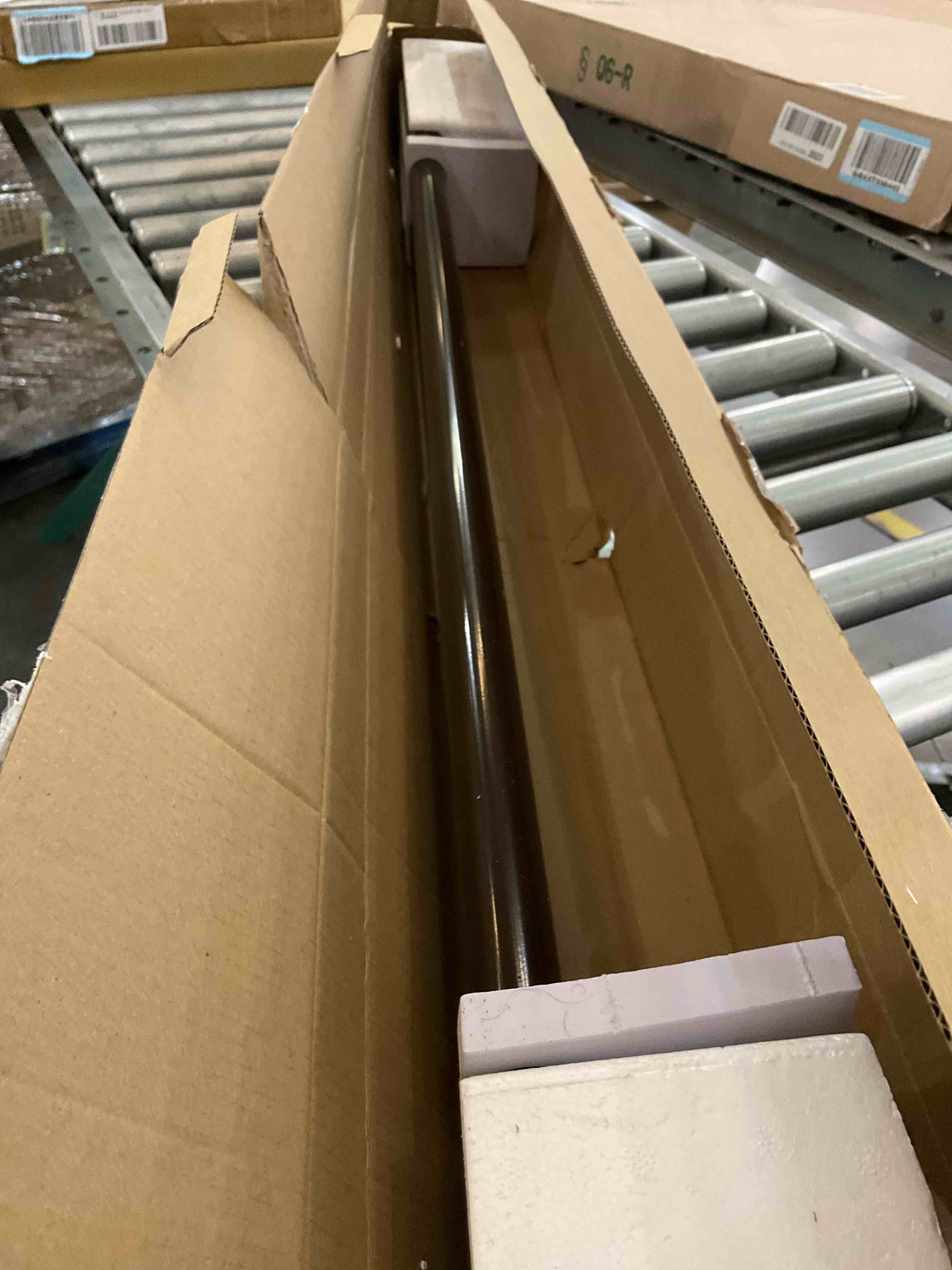 https://s3.amazonaws.com/lotting-images-prod/BargainHunt/EXS01218890_1711734219034.jpeg