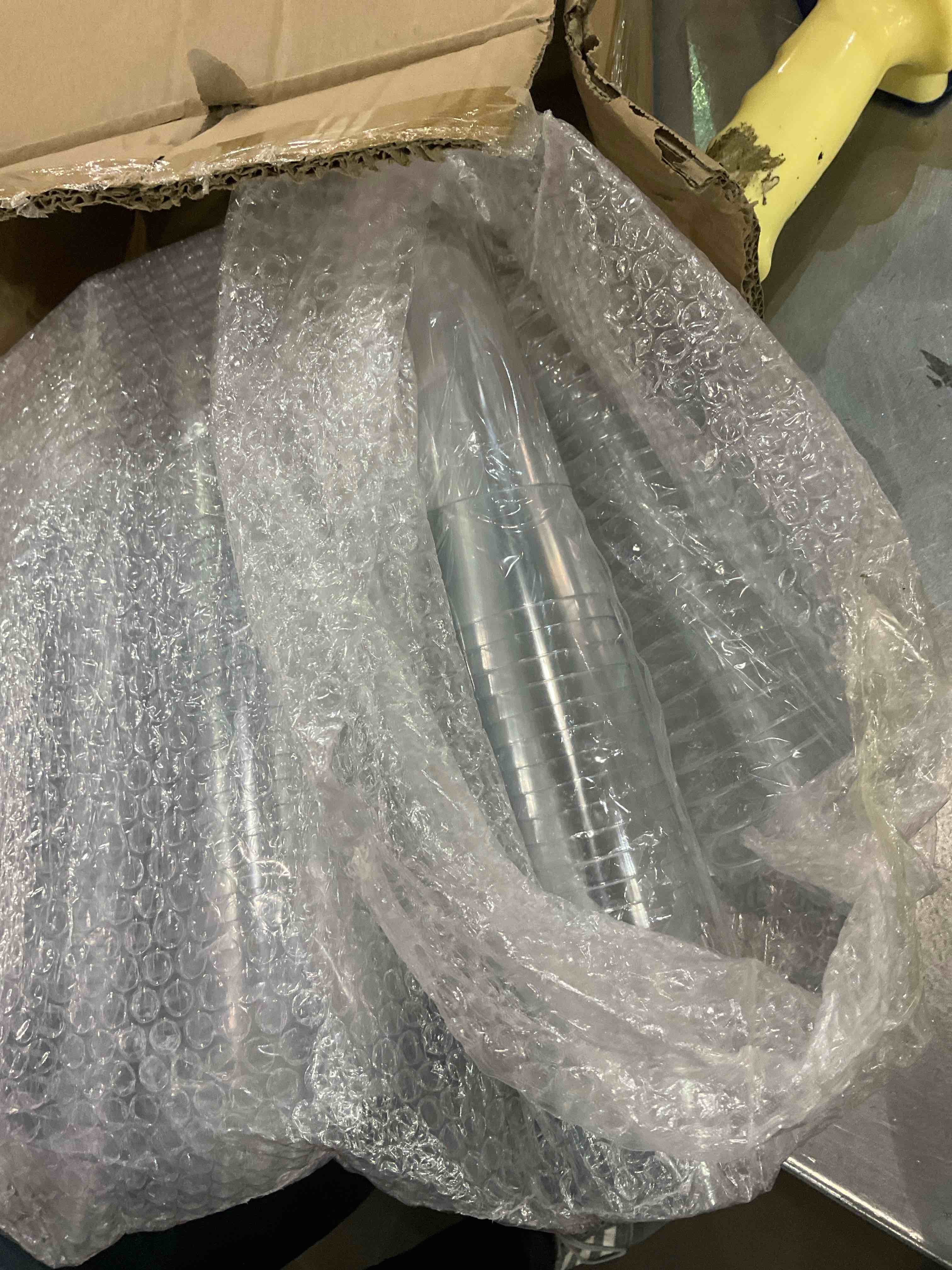 https://s3.amazonaws.com/lotting-images-prod/BargainHunt/EXS01219046_1710330748150.jpeg