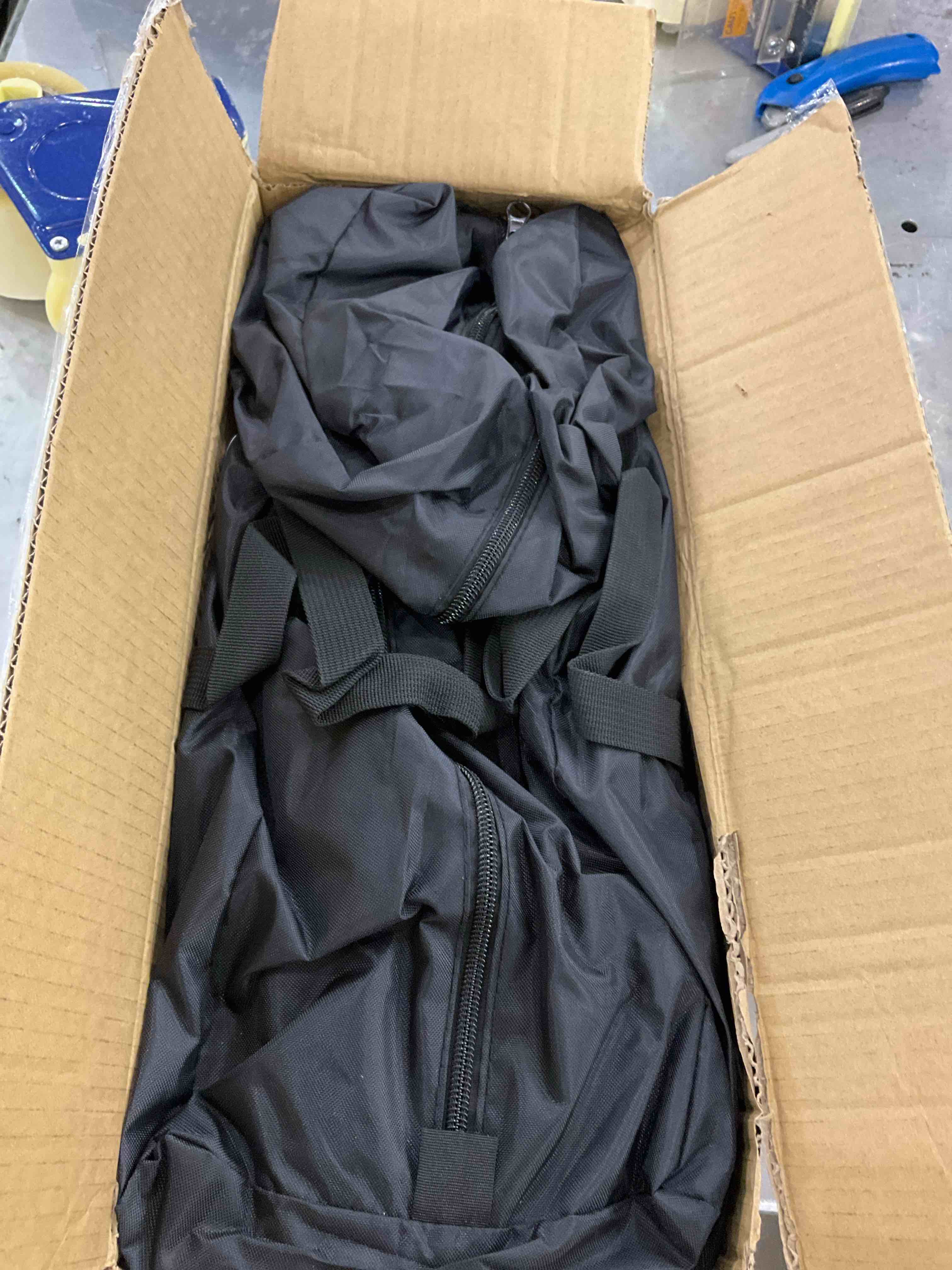 https://s3.amazonaws.com/lotting-images-prod/BargainHunt/EXS01219468_1710514122456.jpeg