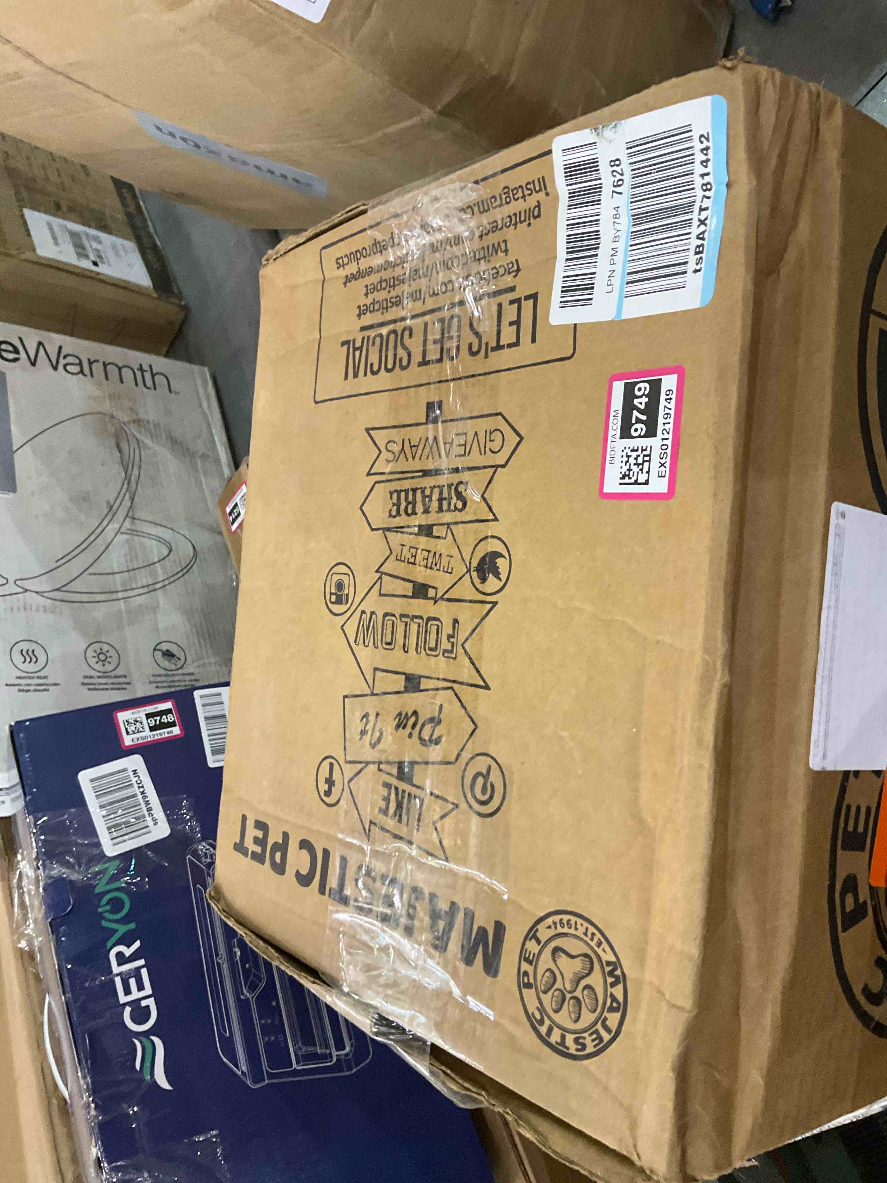https://s3.amazonaws.com/lotting-images-prod/BargainHunt/EXS01219749_1711115096061.jpeg