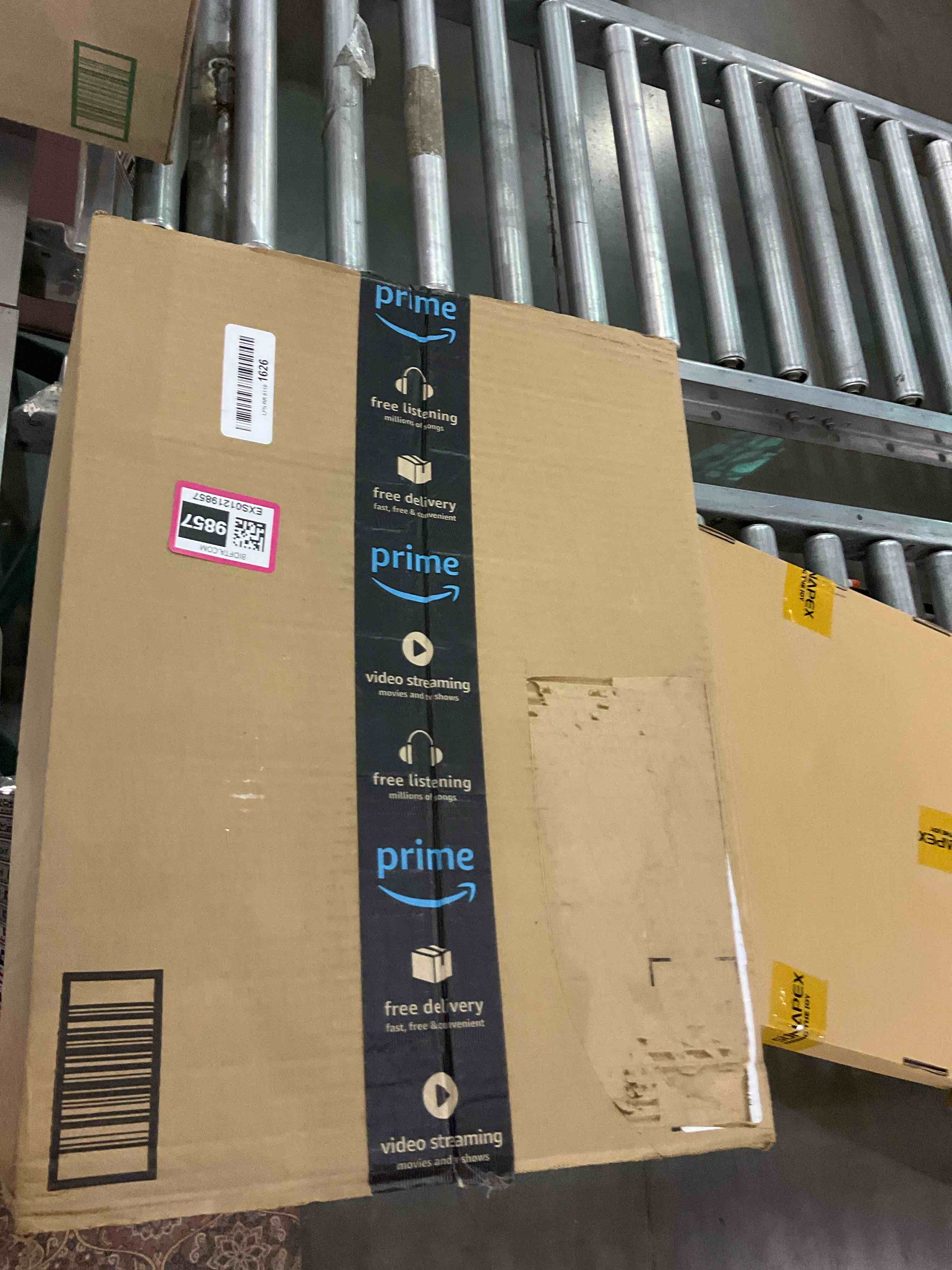 https://s3.amazonaws.com/lotting-images-prod/BargainHunt/EXS01219857_1711366664356.jpeg