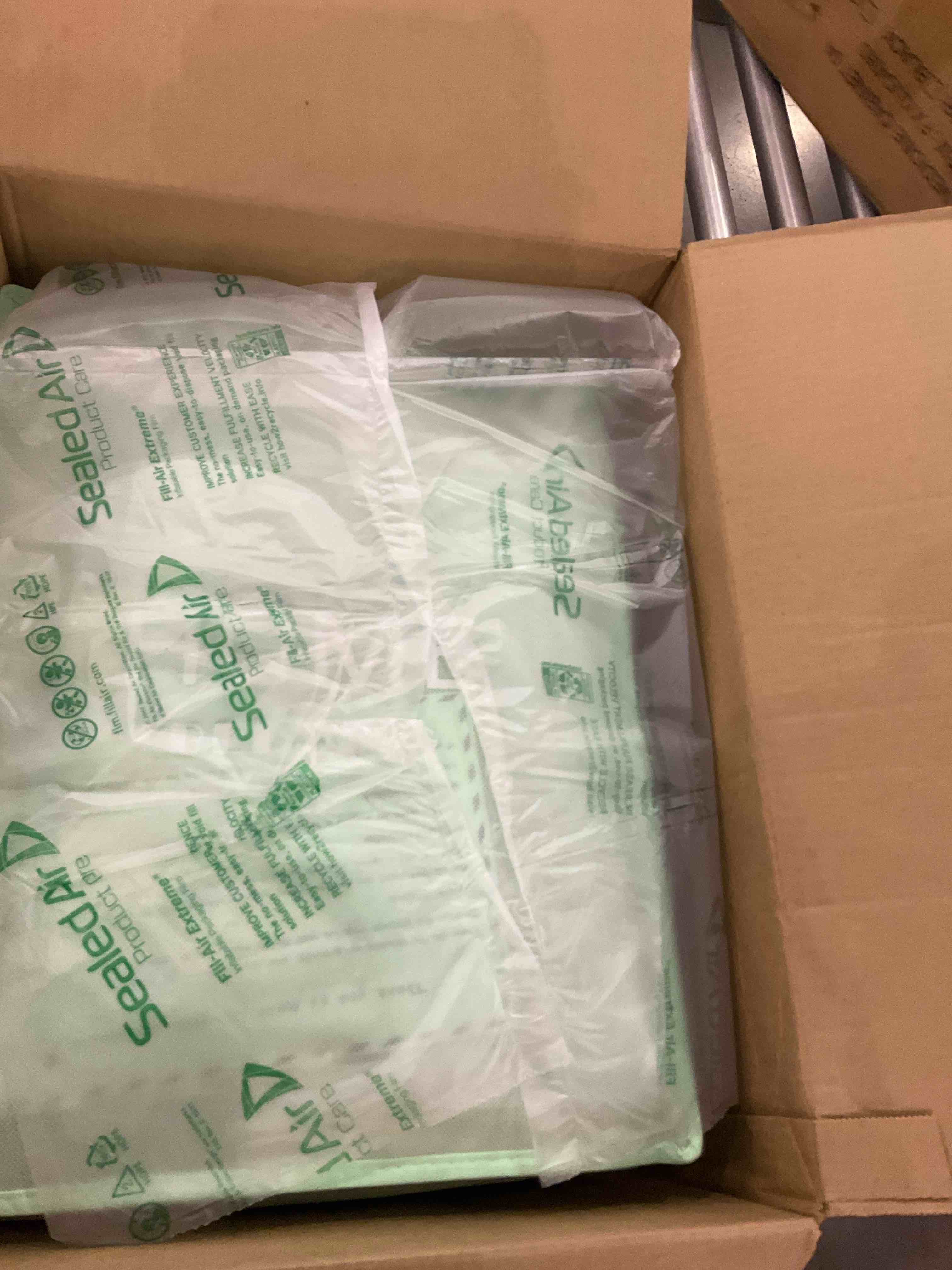 https://s3.amazonaws.com/lotting-images-prod/BargainHunt/EXS01219857_1711366692942.jpeg