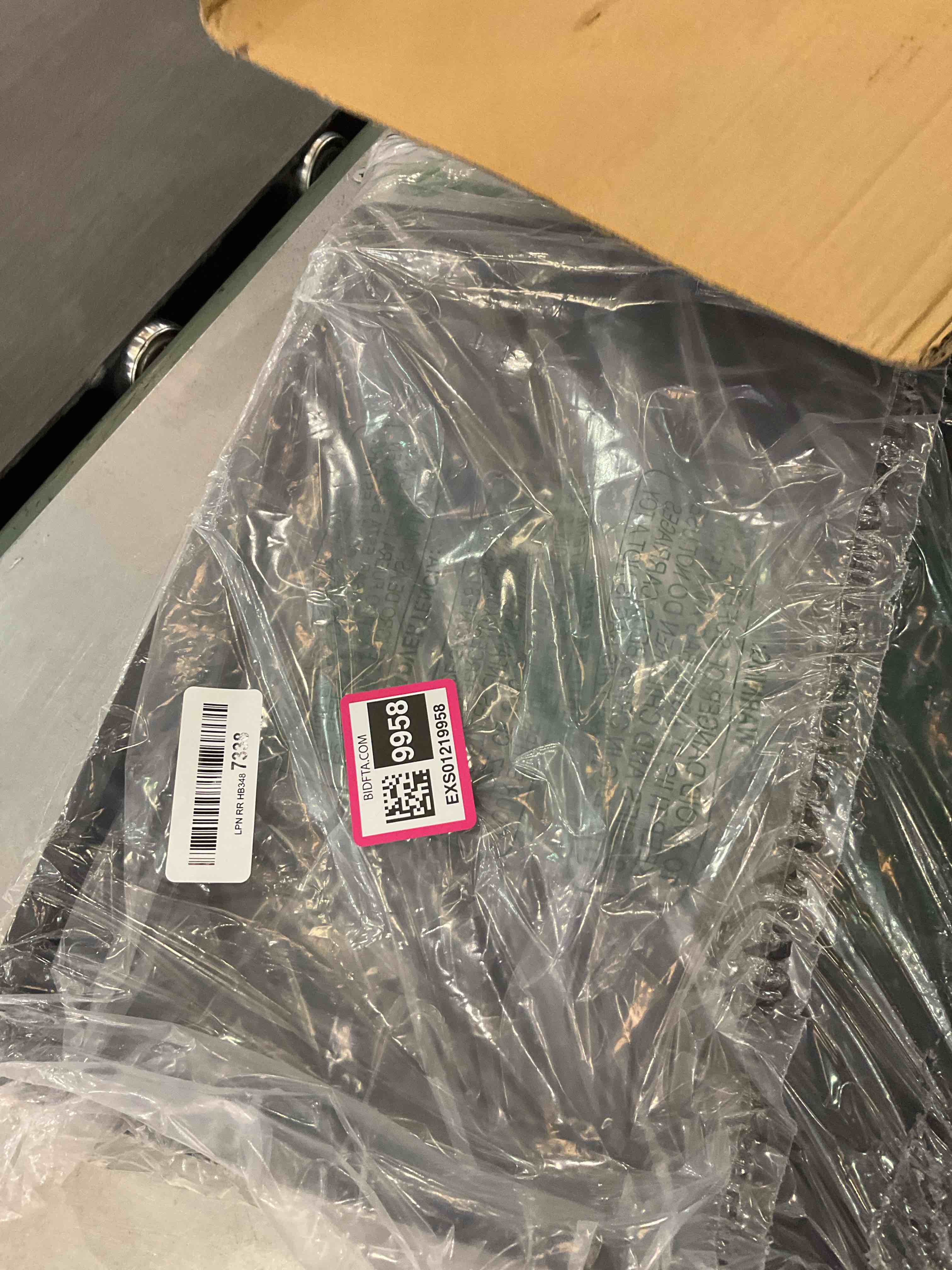 https://s3.amazonaws.com/lotting-images-prod/BargainHunt/EXS01219958_1711386057191.jpeg
