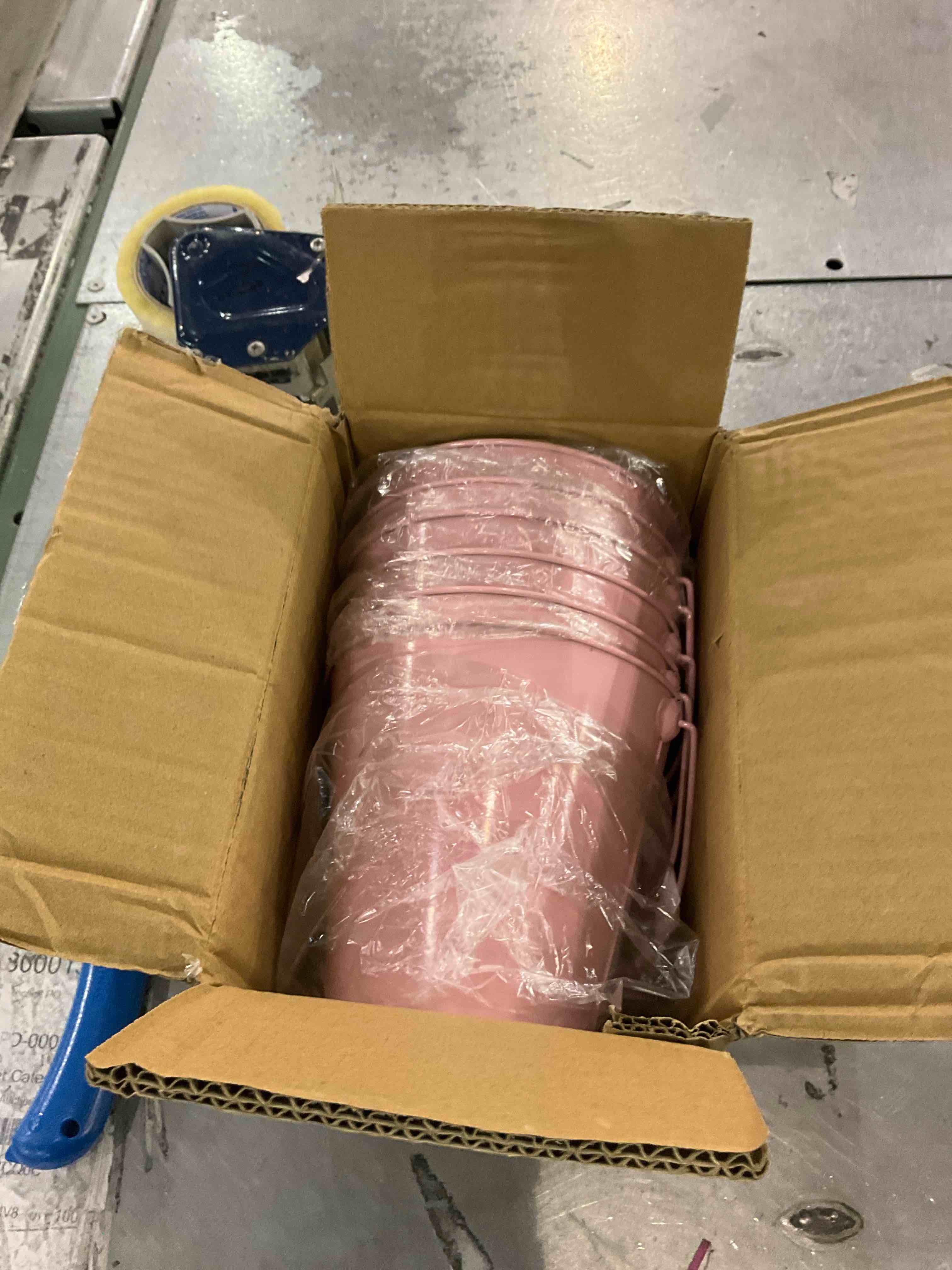 https://s3.amazonaws.com/lotting-images-prod/BargainHunt/EXS01220079_1710331001808.jpeg