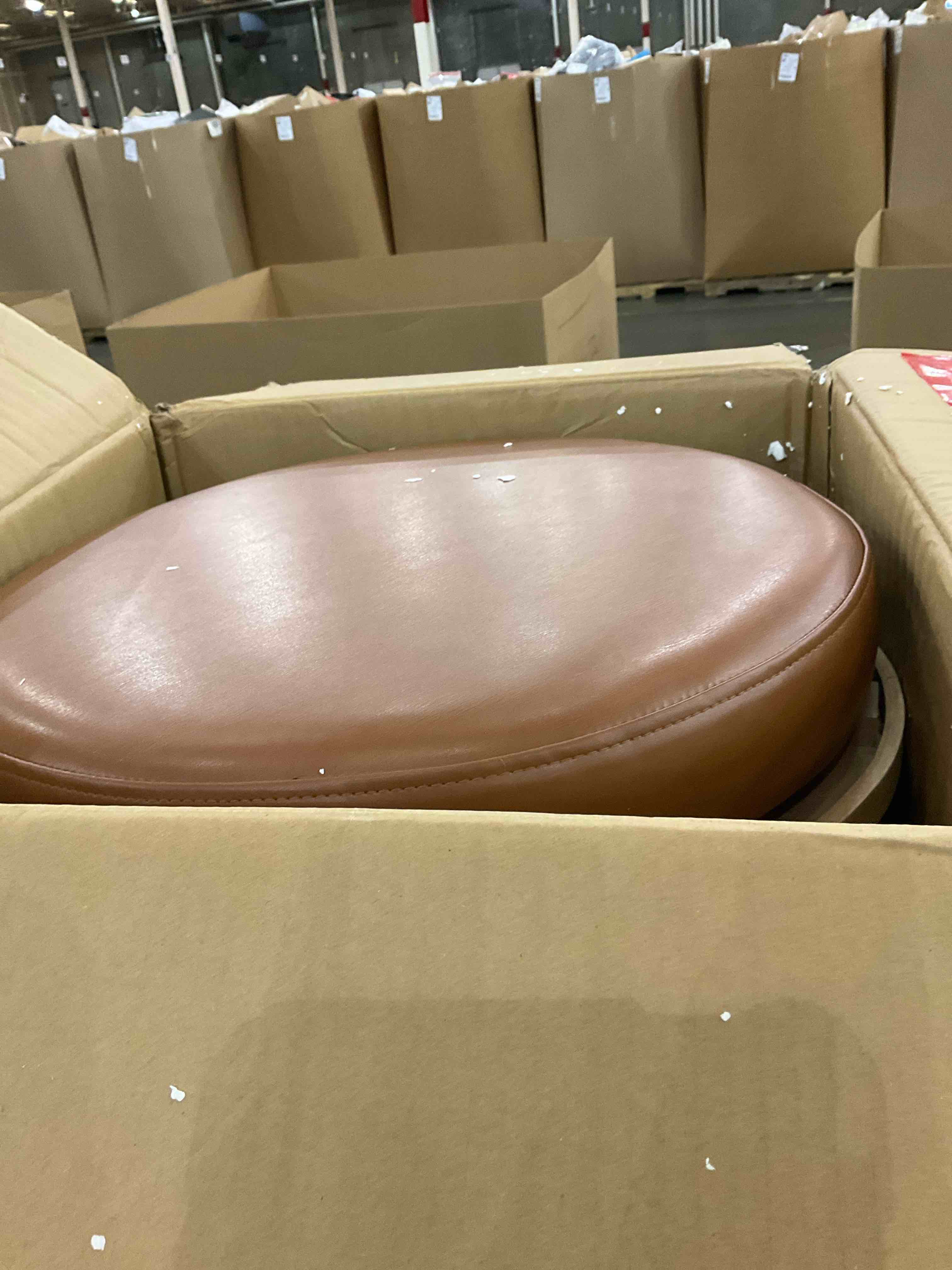 https://s3.amazonaws.com/lotting-images-prod/BargainHunt/EXS01220123_1710337101430.jpeg