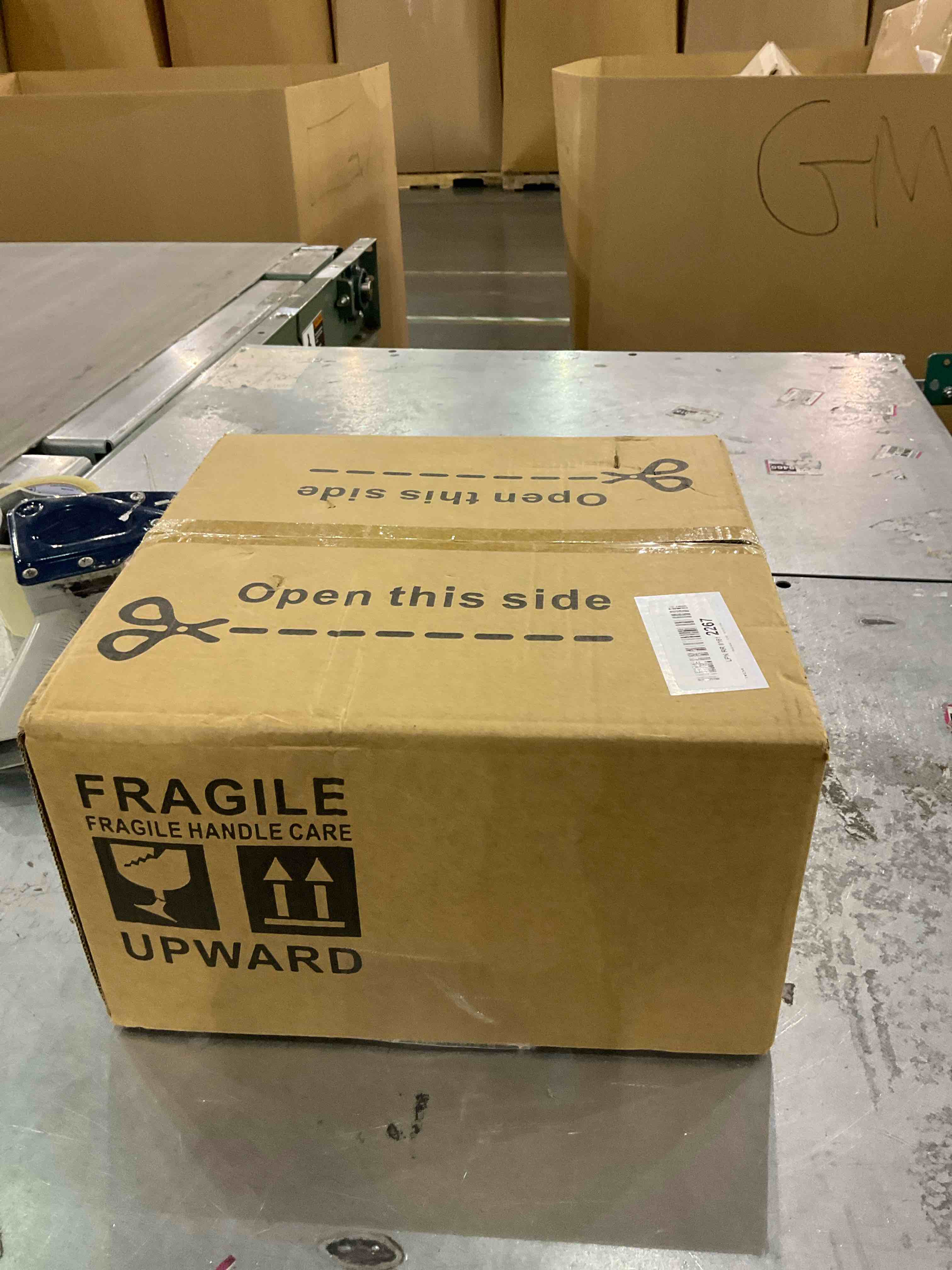 https://s3.amazonaws.com/lotting-images-prod/BargainHunt/EXS01220267_1710415252815.jpeg