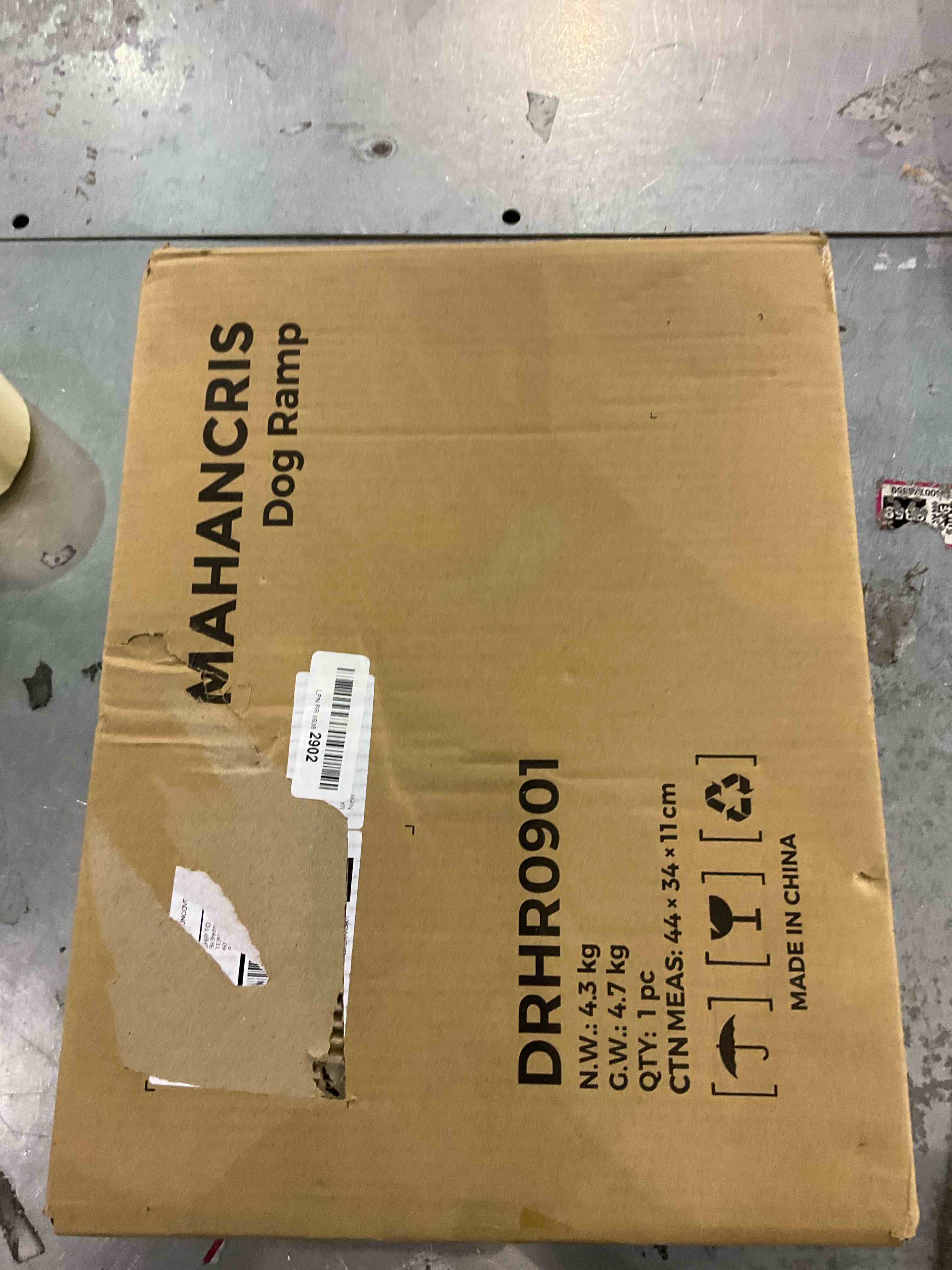 https://s3.amazonaws.com/lotting-images-prod/BargainHunt/EXS01220274_1710416058467.jpeg