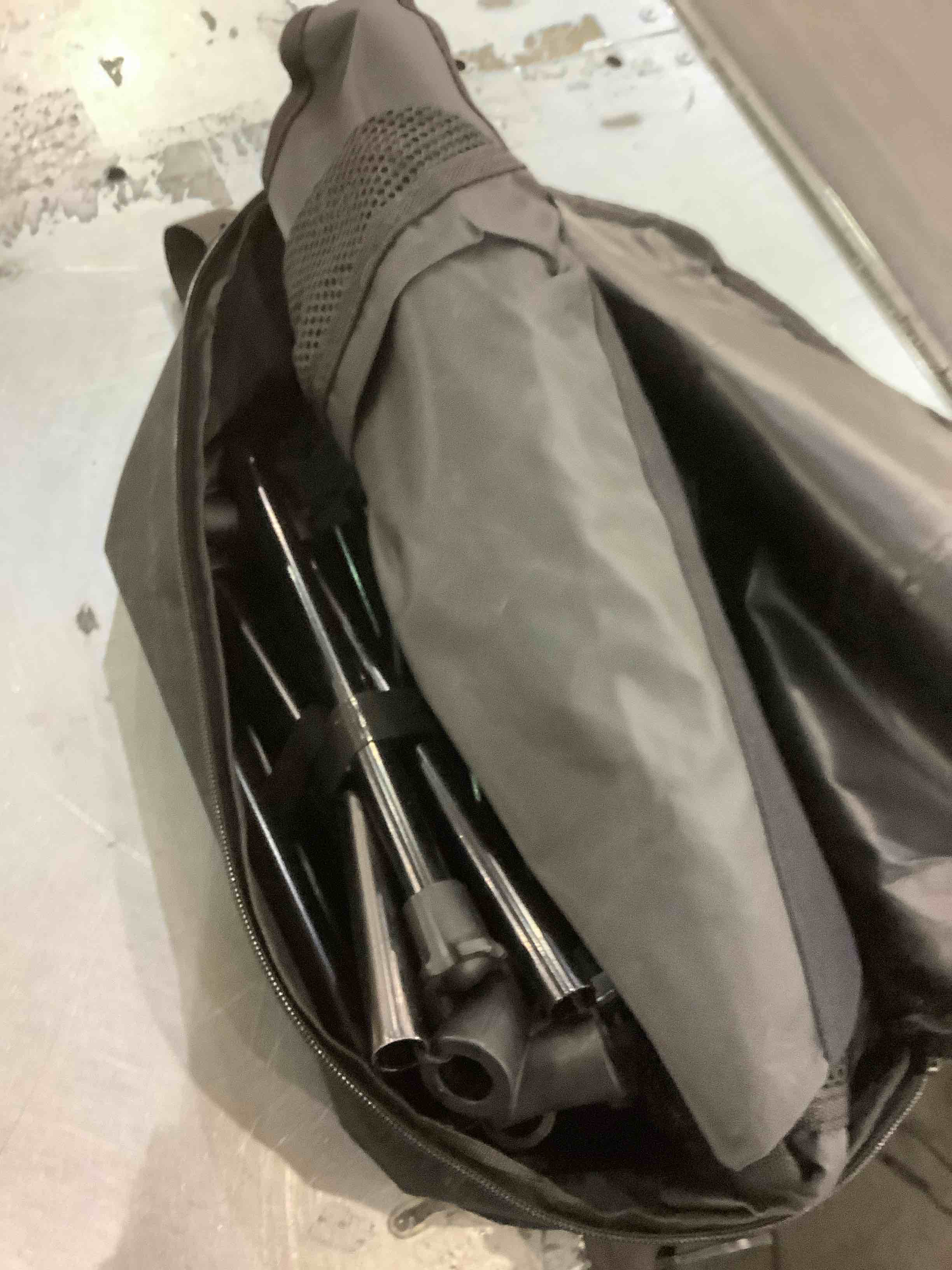 https://s3.amazonaws.com/lotting-images-prod/BargainHunt/EXS01220621_1710415087920.jpeg