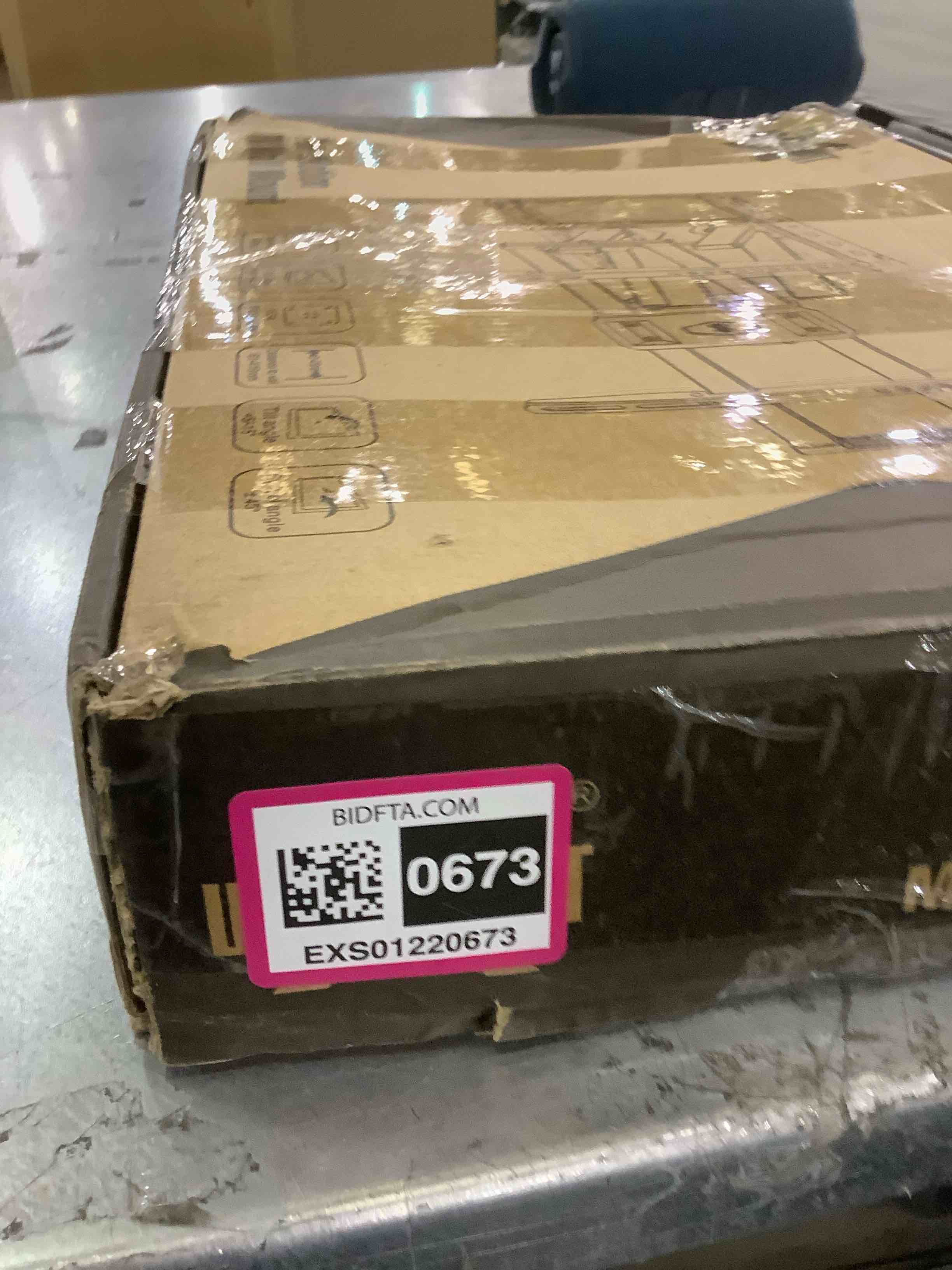https://s3.amazonaws.com/lotting-images-prod/BargainHunt/EXS01220673_1710422851836.jpeg
