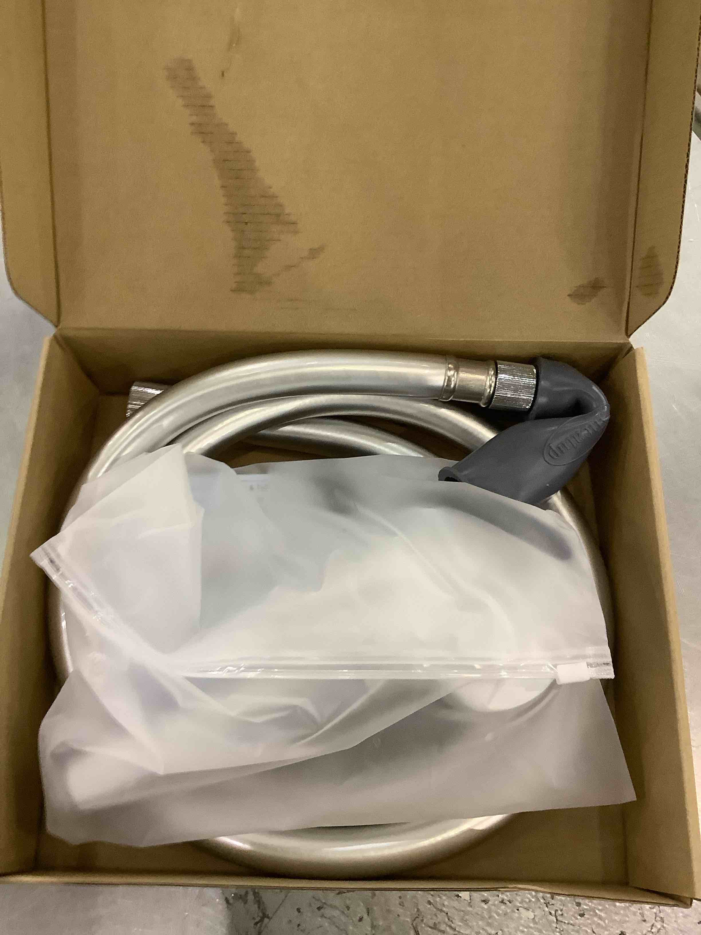 https://s3.amazonaws.com/lotting-images-prod/BargainHunt/EXS01220712_1710428207942.jpeg