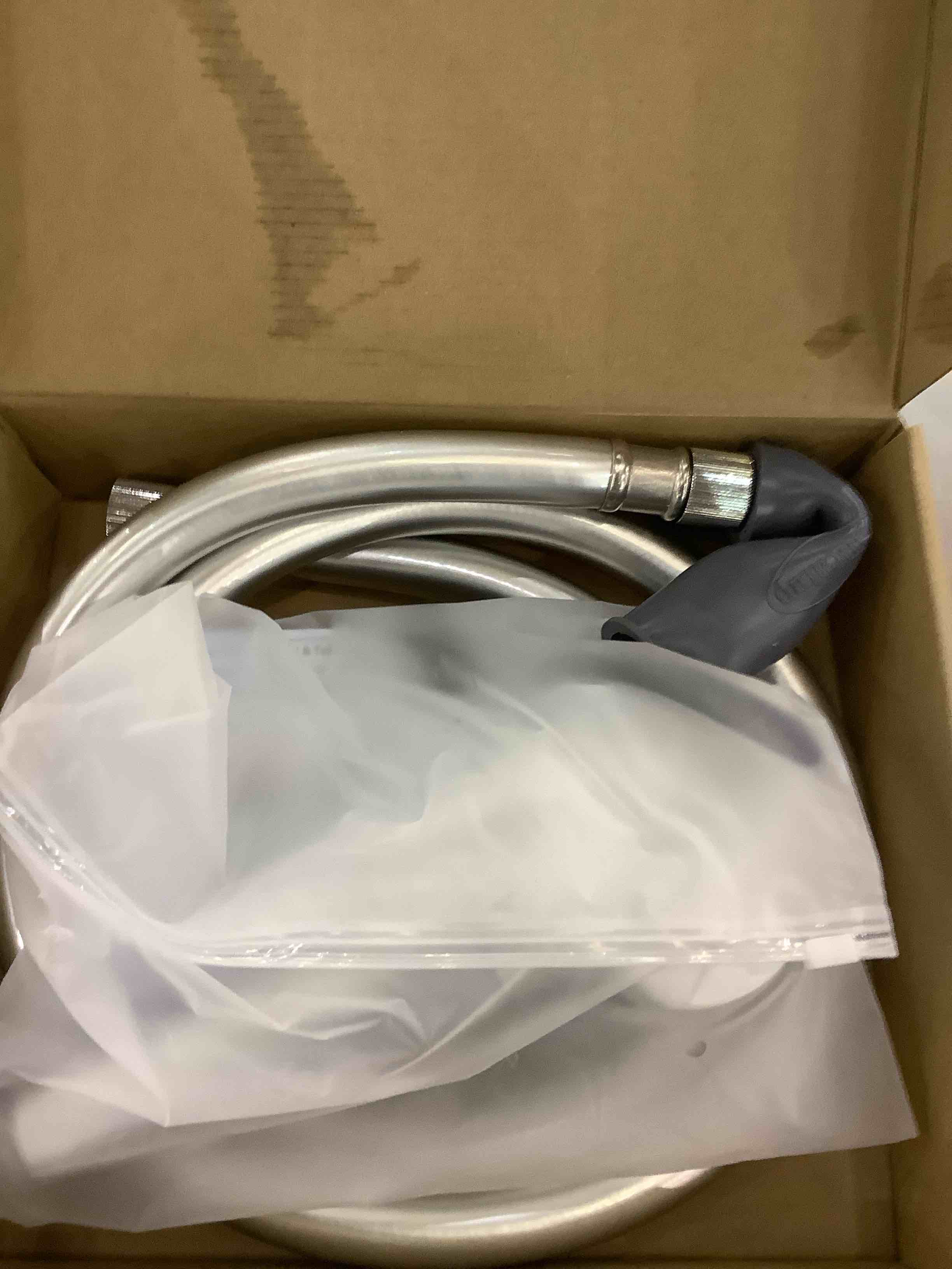 https://s3.amazonaws.com/lotting-images-prod/BargainHunt/EXS01220712_1710428209310.jpeg