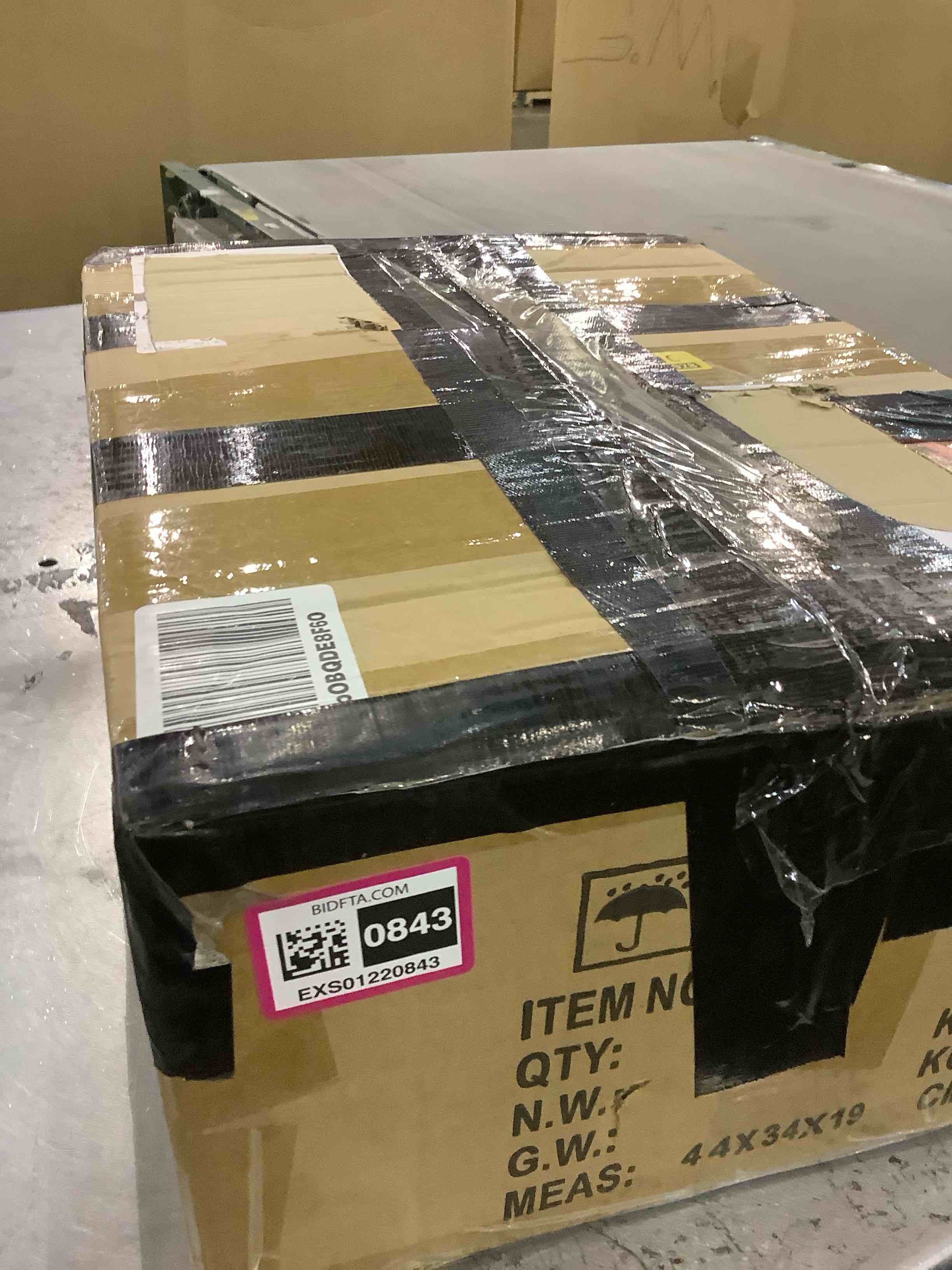 https://s3.amazonaws.com/lotting-images-prod/BargainHunt/EXS01220843_1710761839826.jpeg
