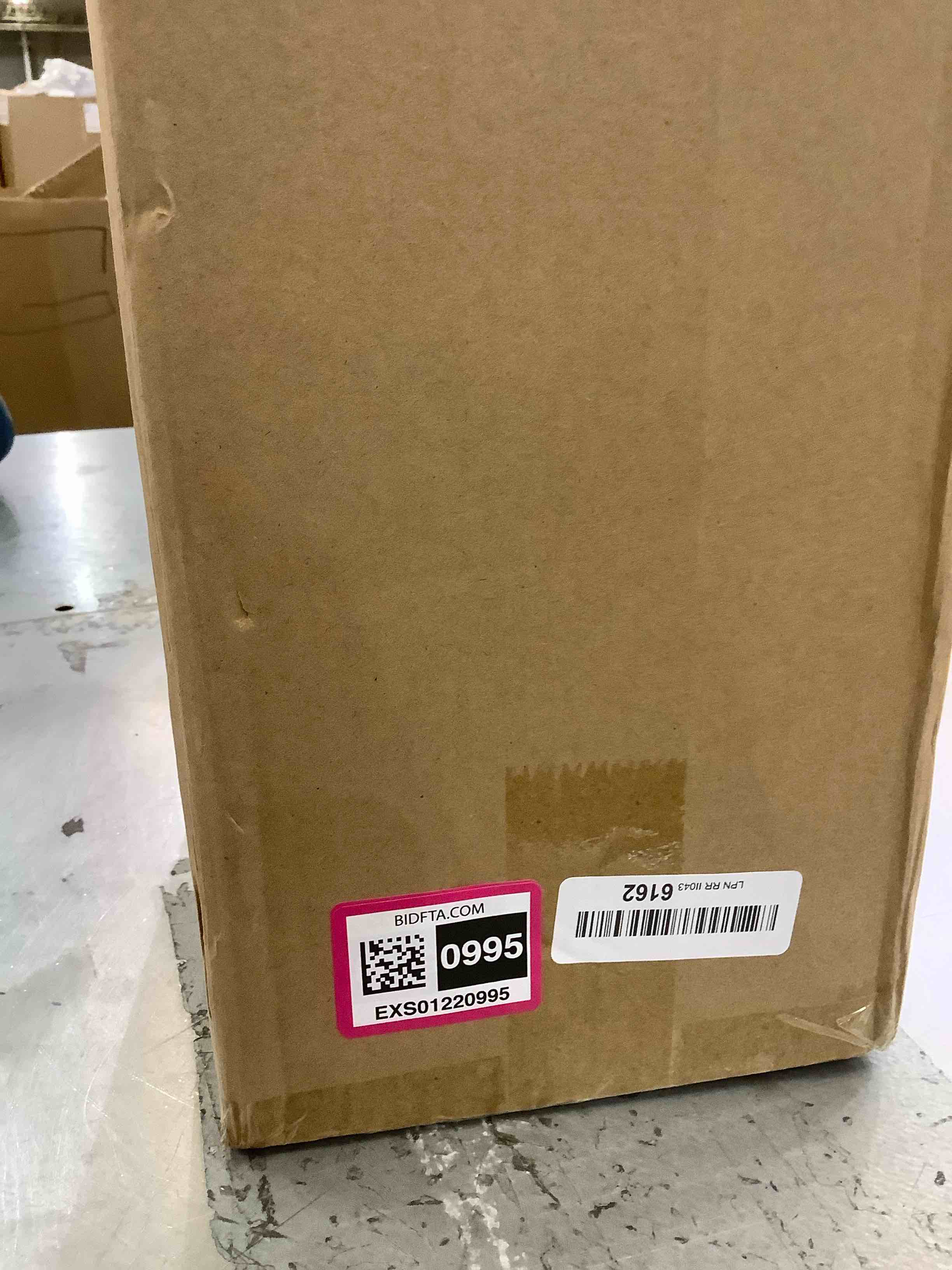 https://s3.amazonaws.com/lotting-images-prod/BargainHunt/EXS01220995_1710789502577.jpeg