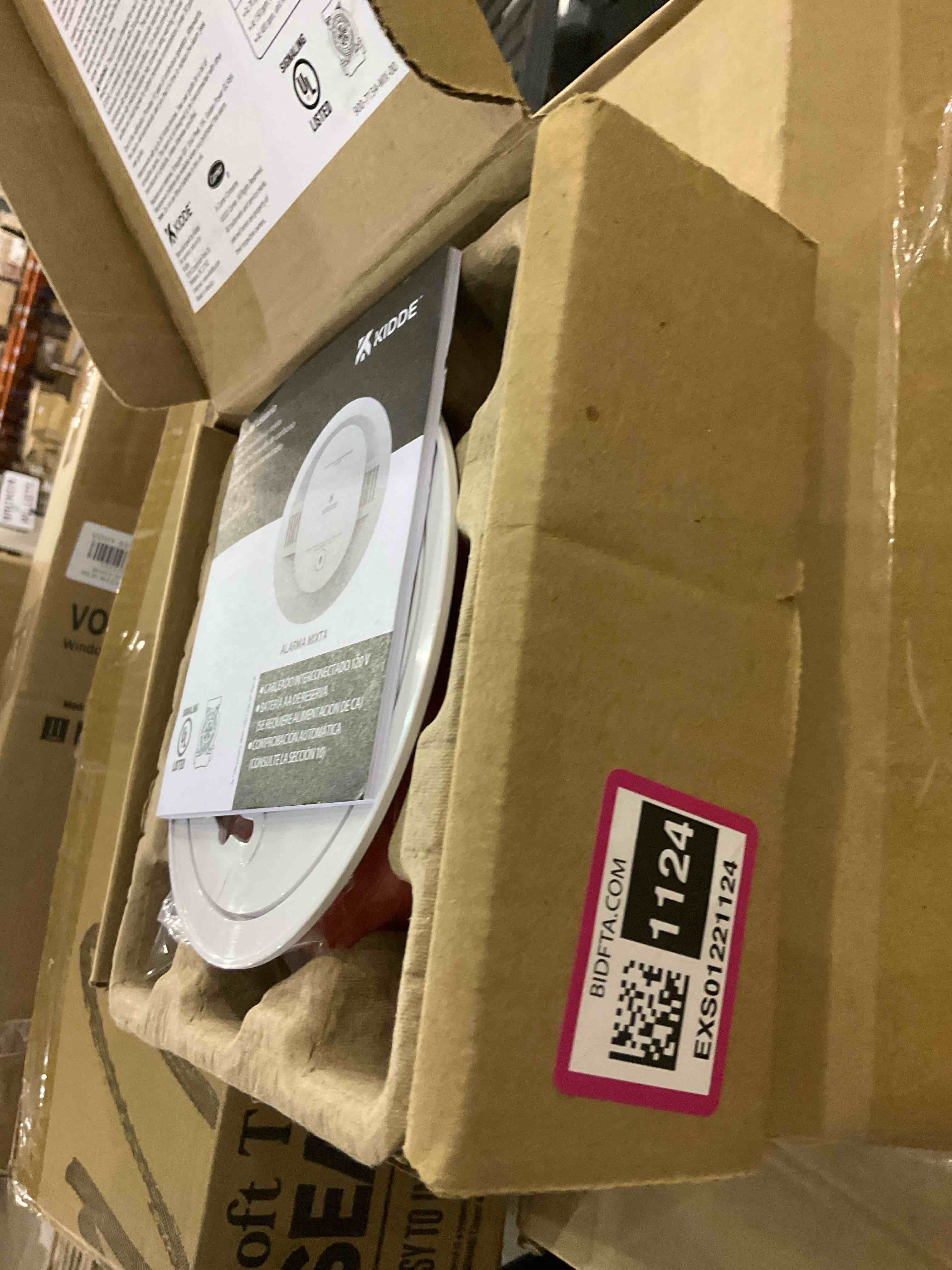 https://s3.amazonaws.com/lotting-images-prod/BargainHunt/EXS01221124_1710934182739.jpeg