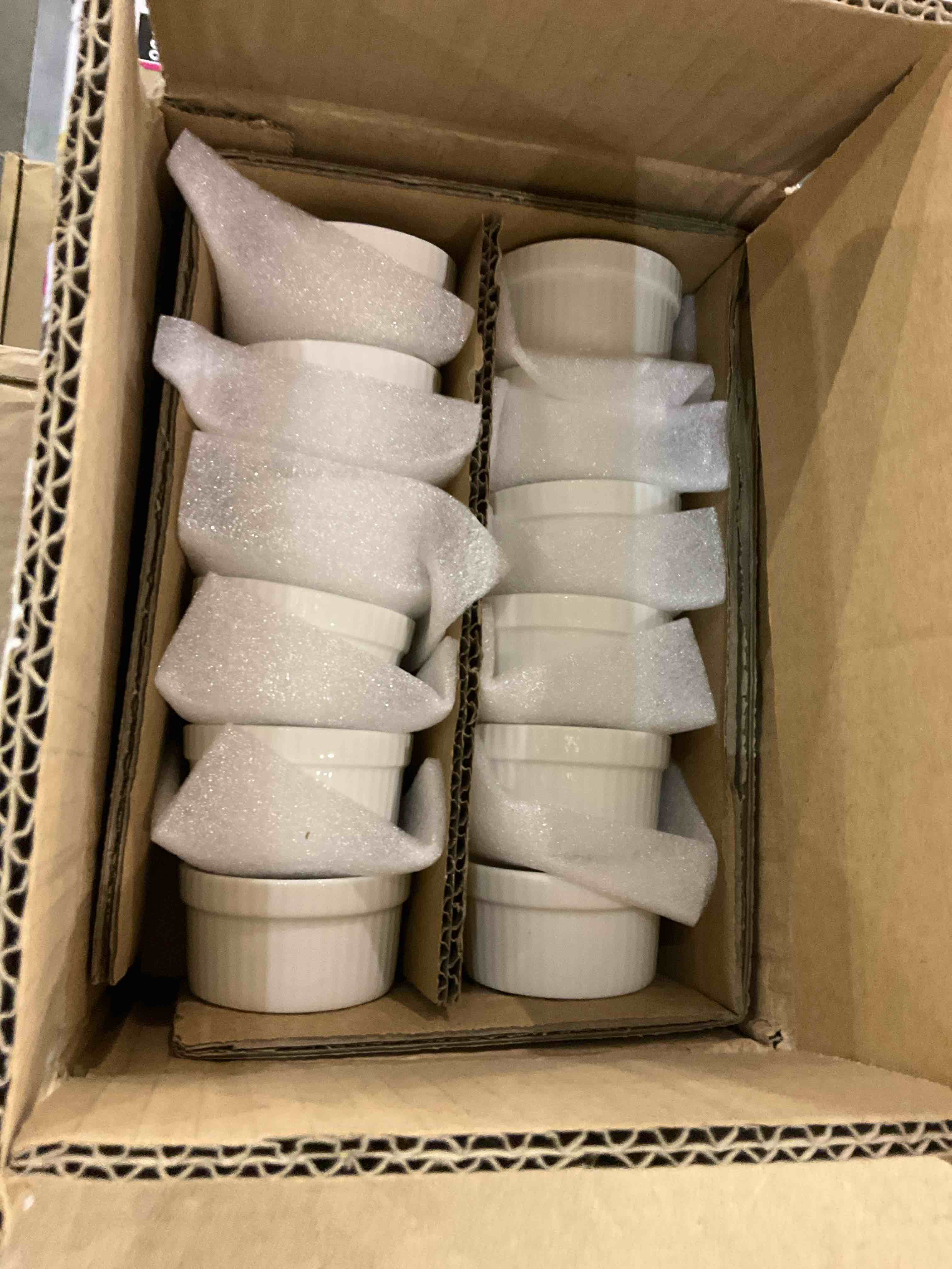 https://s3.amazonaws.com/lotting-images-prod/BargainHunt/EXS01221189_1710937991648.jpeg