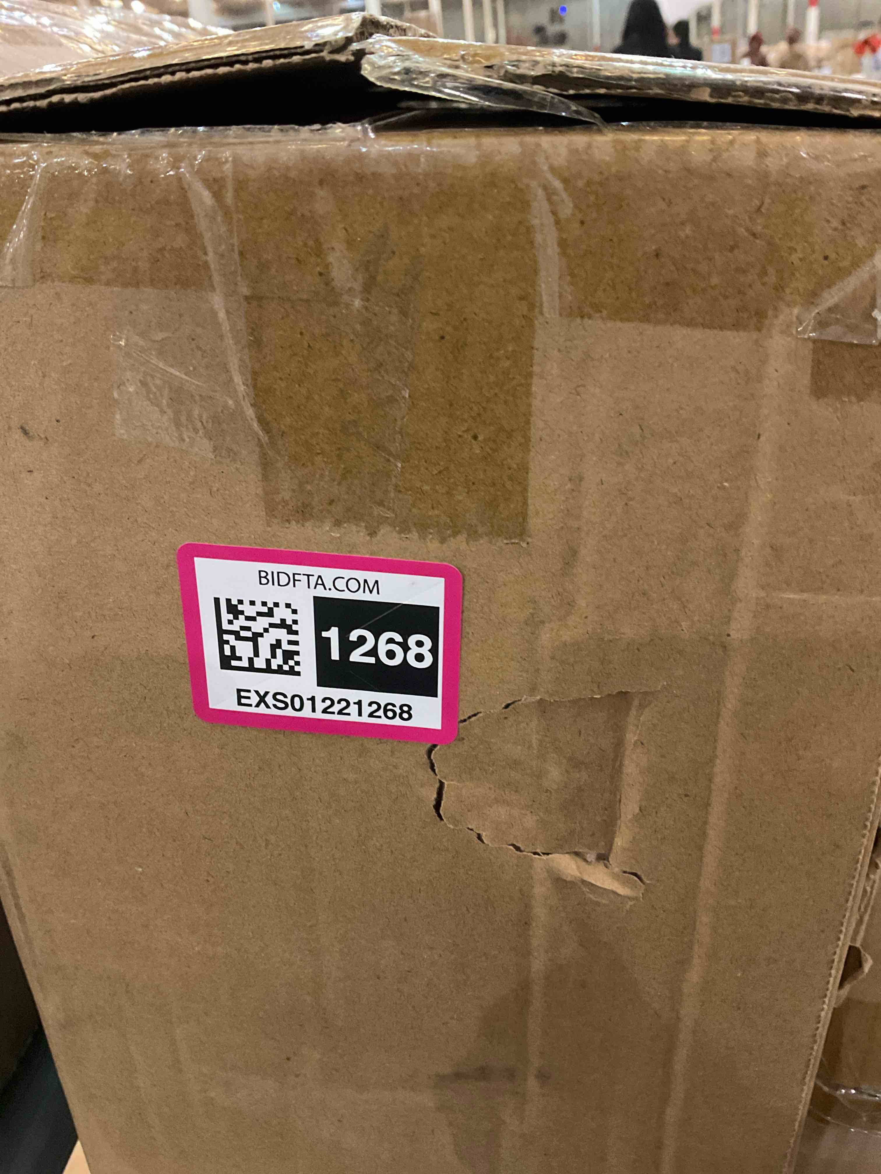https://s3.amazonaws.com/lotting-images-prod/BargainHunt/EXS01221268_1710949747712.jpeg