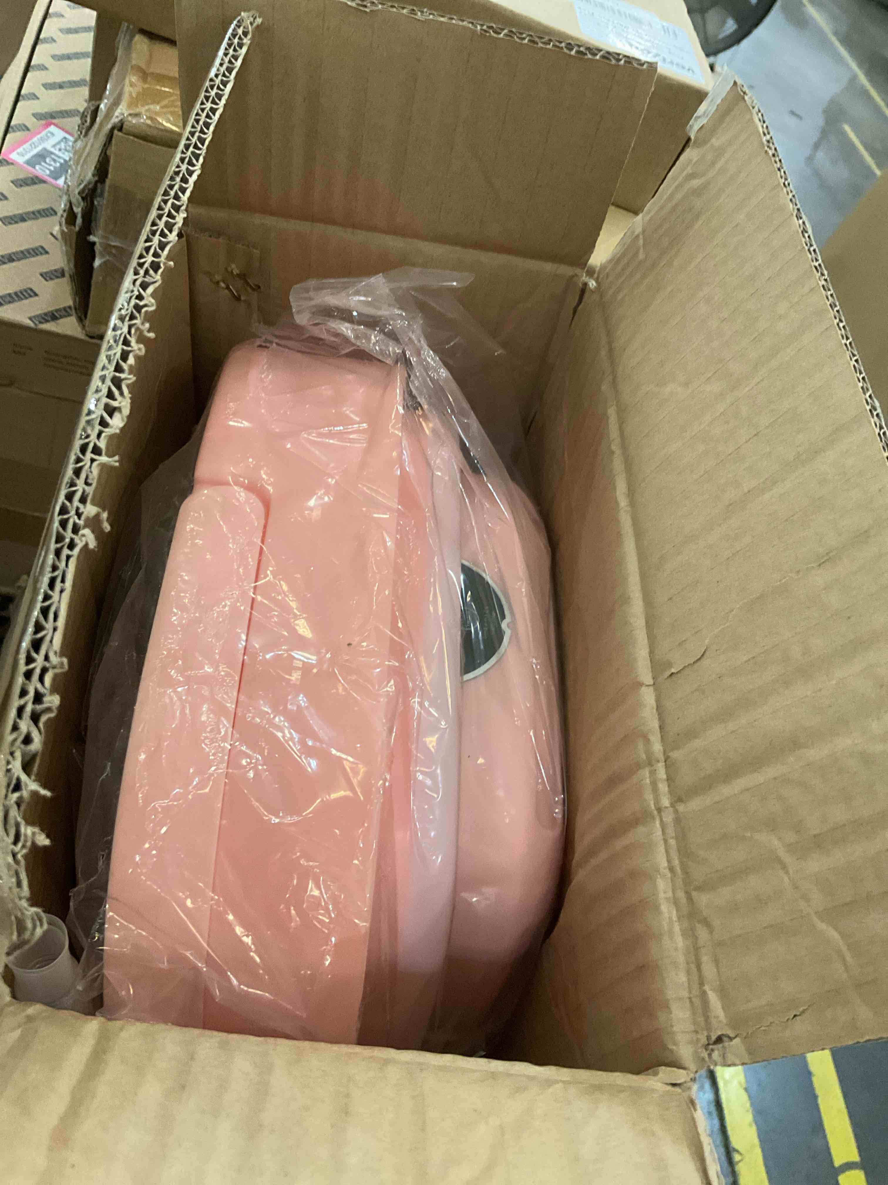 https://s3.amazonaws.com/lotting-images-prod/BargainHunt/EXS01221315_1710956688401.jpeg