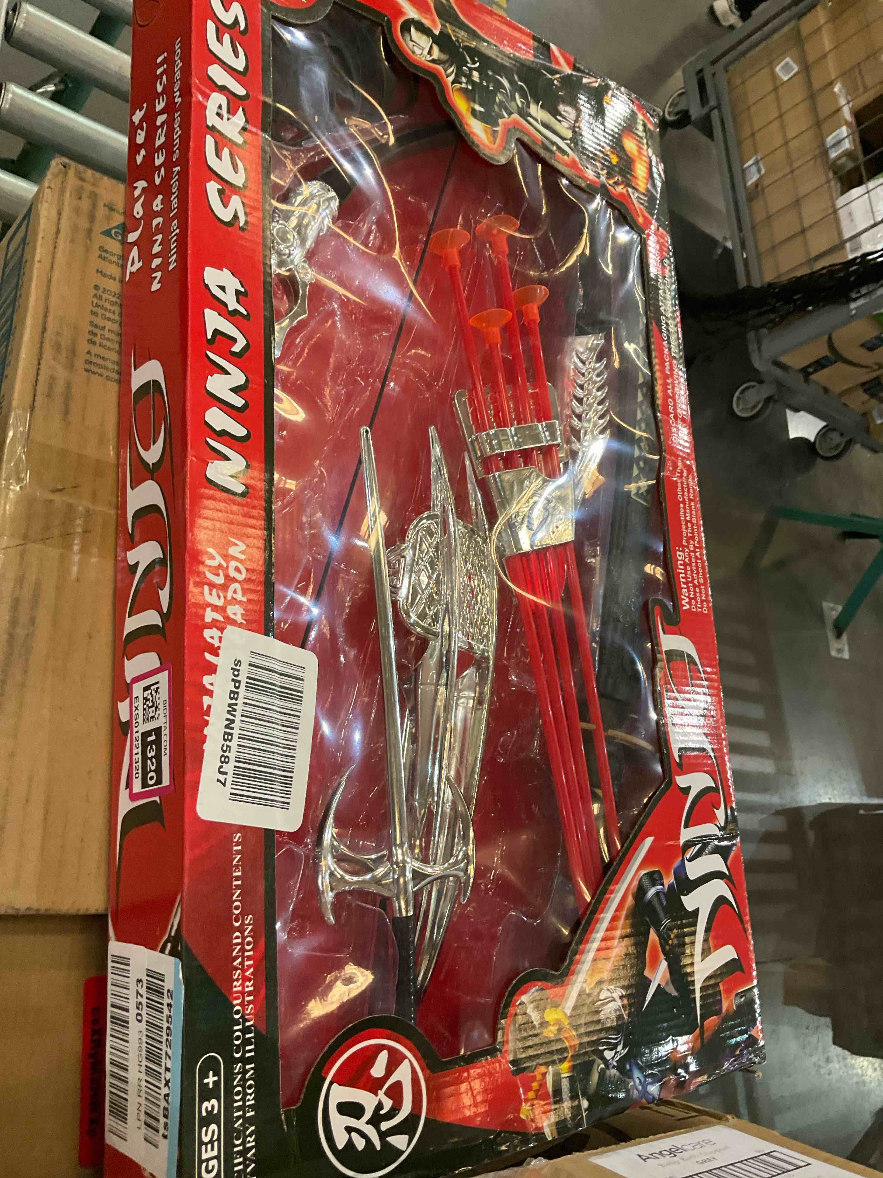 https://s3.amazonaws.com/lotting-images-prod/BargainHunt/EXS01221320_1710961360282.jpeg