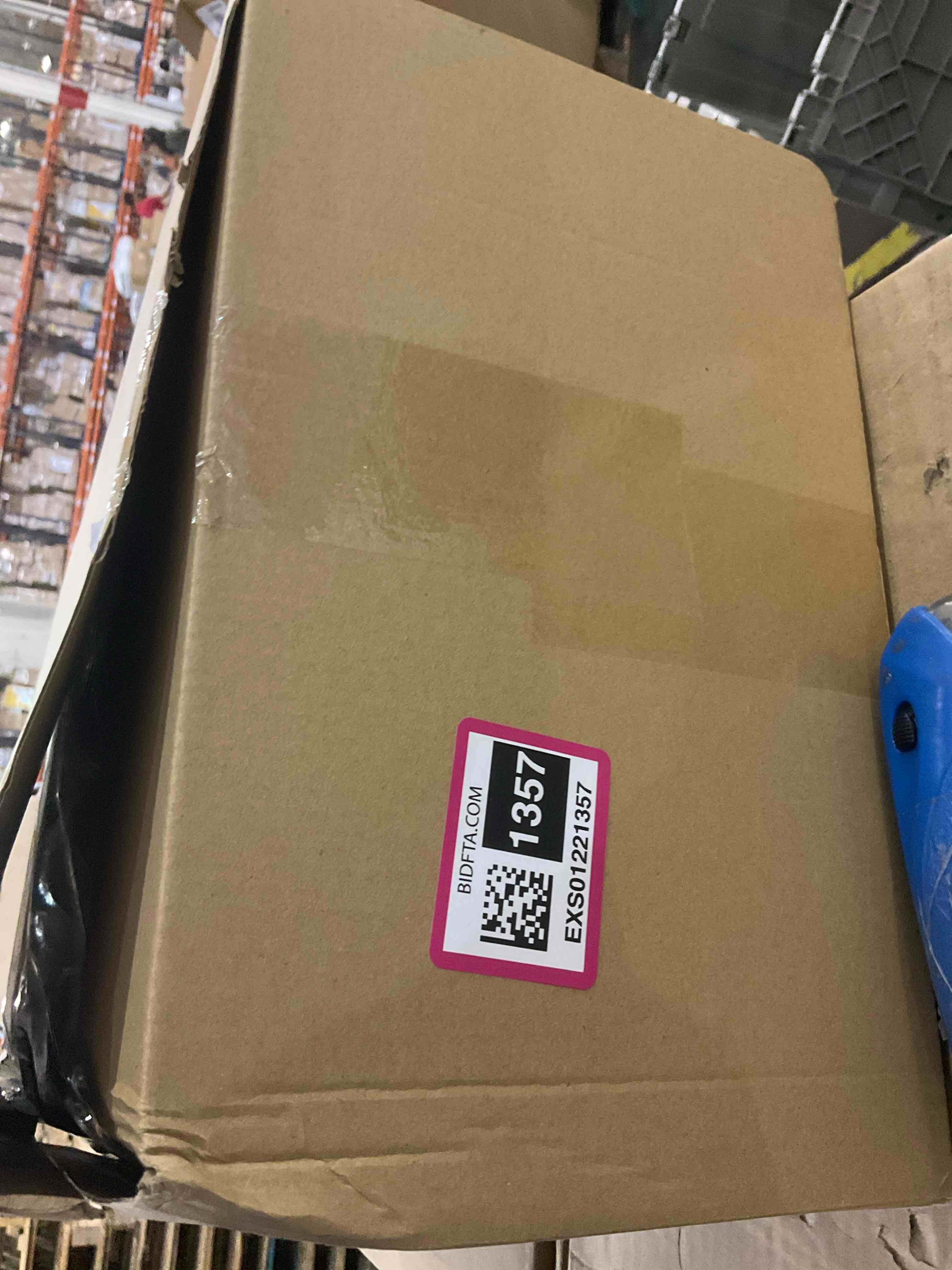 https://s3.amazonaws.com/lotting-images-prod/BargainHunt/EXS01221357_1711371142852.jpeg