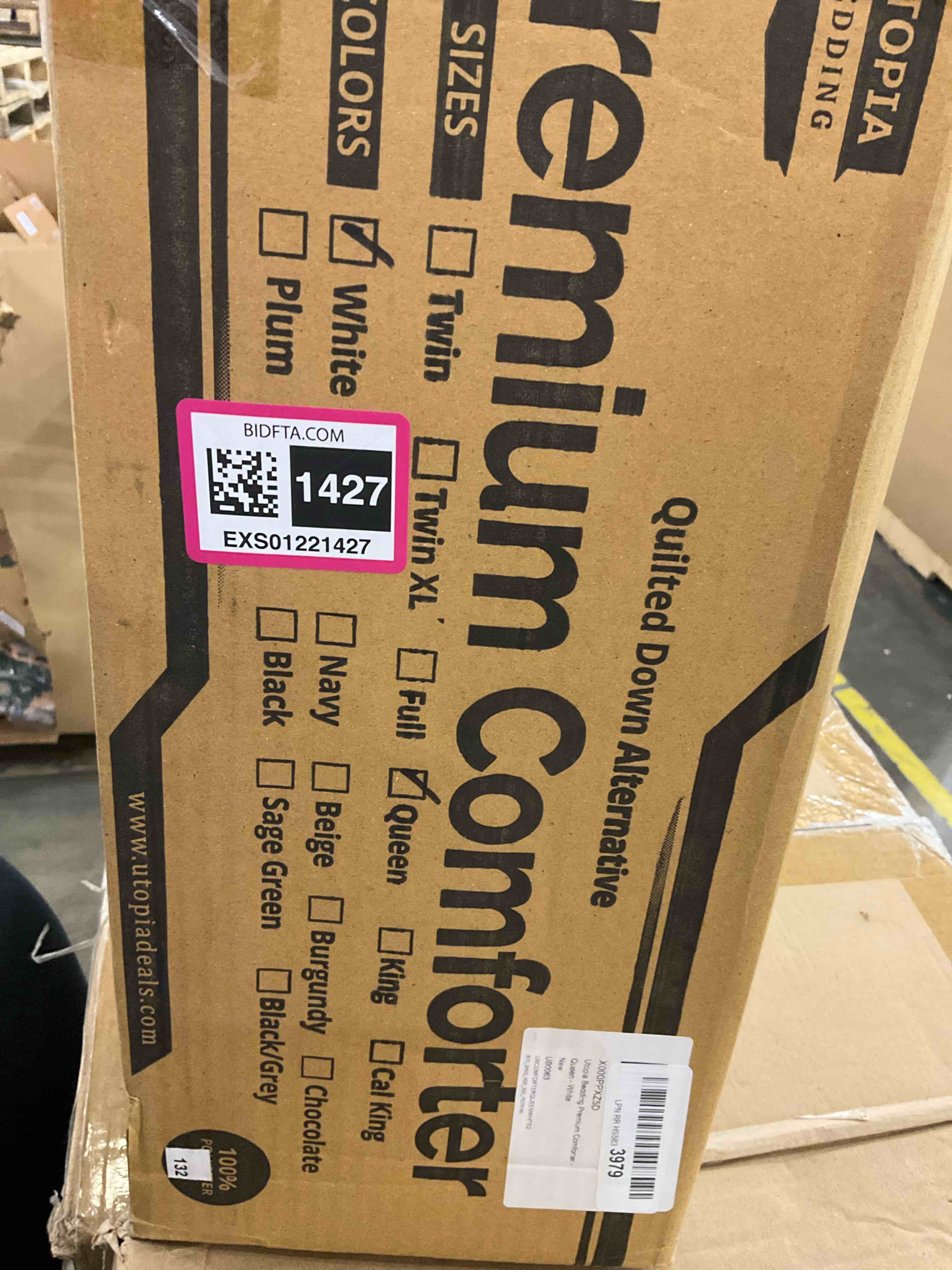 https://s3.amazonaws.com/lotting-images-prod/BargainHunt/EXS01221427_1711385857793.jpeg