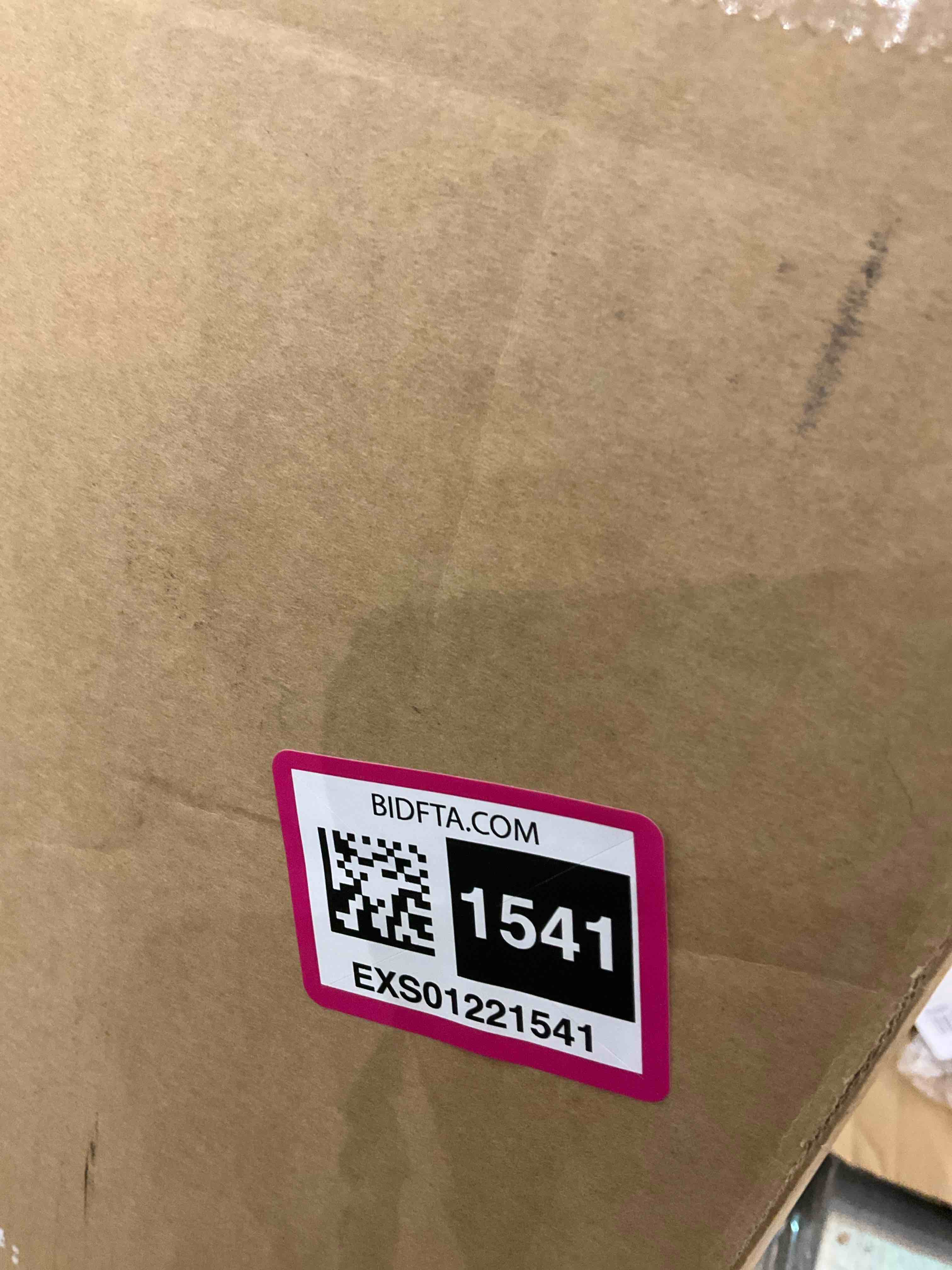 https://s3.amazonaws.com/lotting-images-prod/BargainHunt/EXS01221541_1709842090488.jpeg
