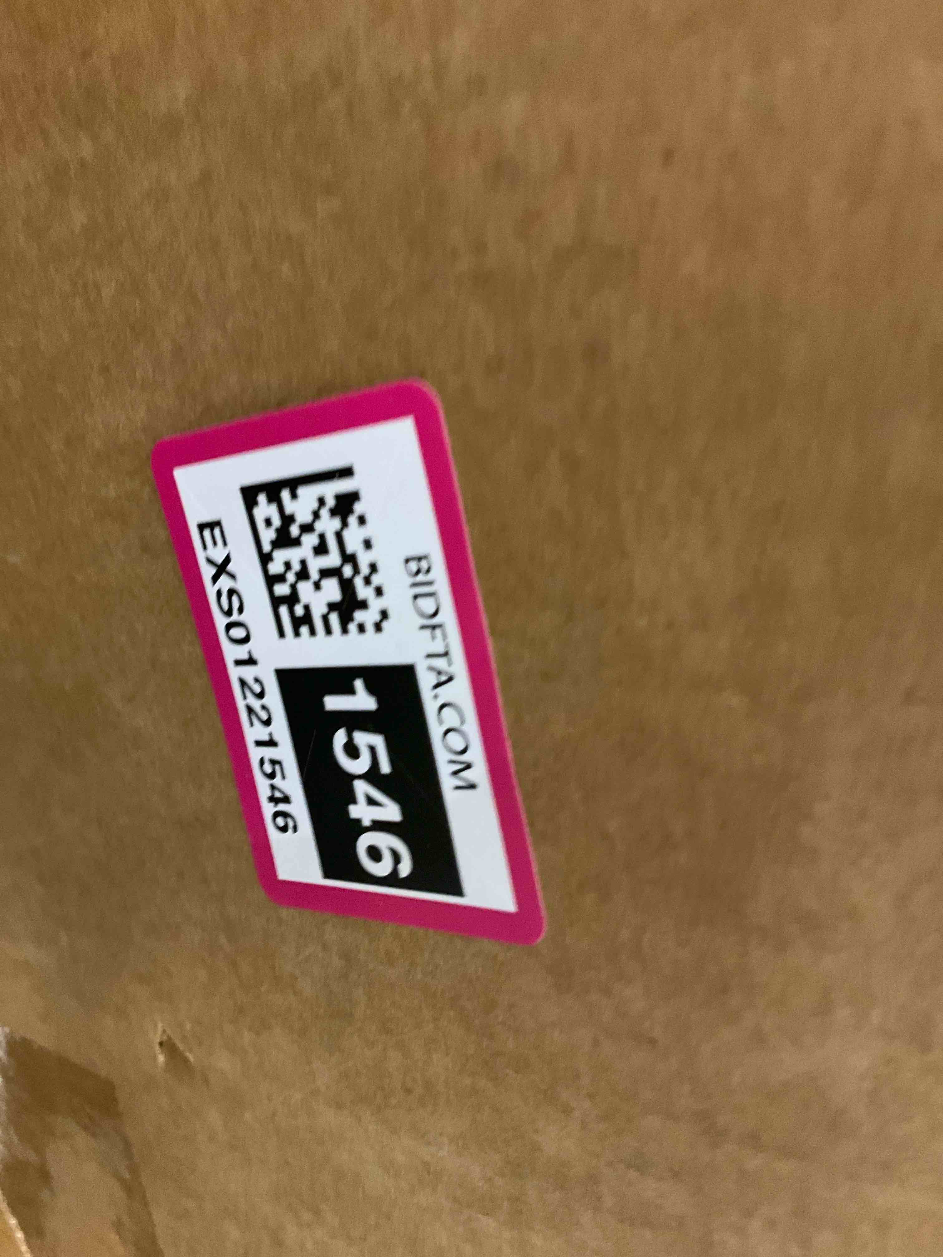 https://s3.amazonaws.com/lotting-images-prod/BargainHunt/EXS01221546_1709842538866.jpeg